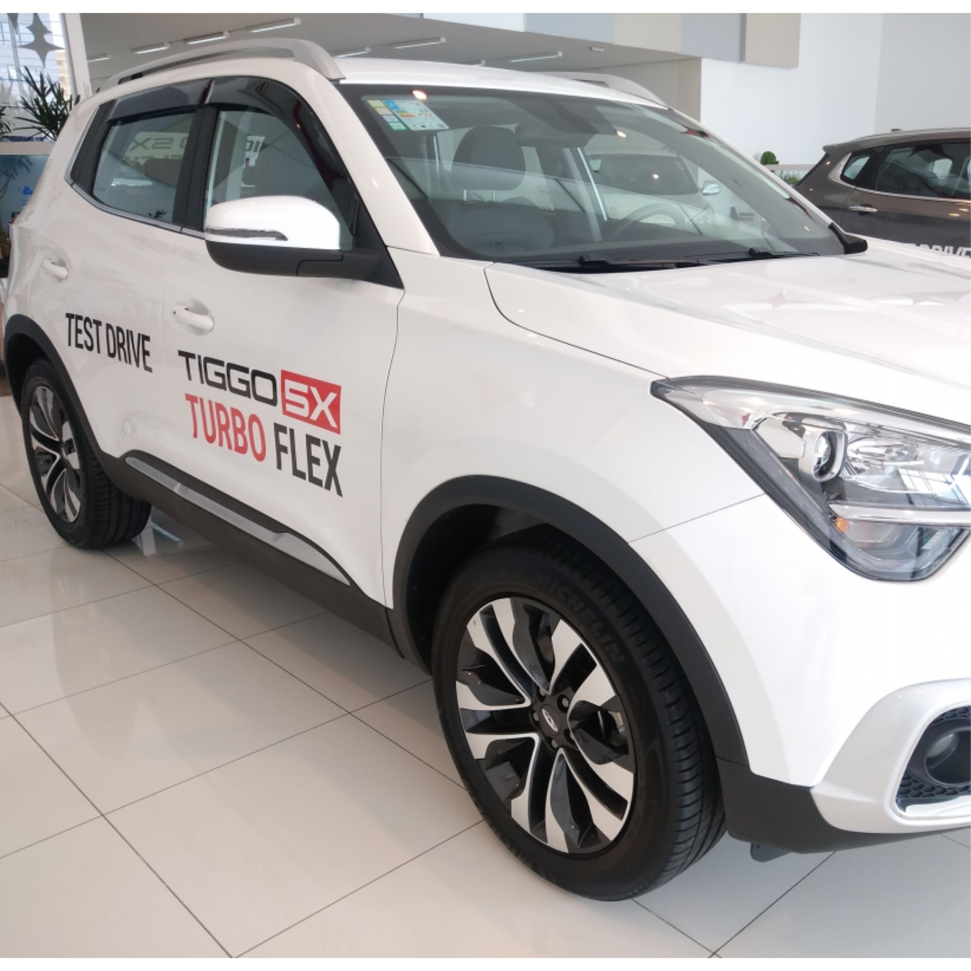 Calha de Chuva Inteiriça Defletor Chery Tiggo 5X 4 Portas 2018 a 2025 TG Poli 34002