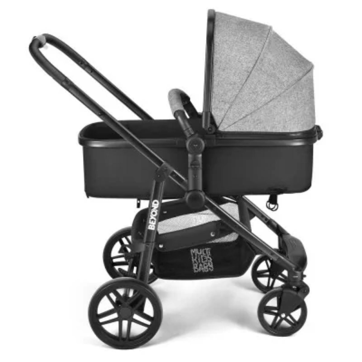 Carrinho de Bebê Passeio Suporta Até 15kg Beyond 2x1 Moisés Roda Giratória Assento Reversível Cinza Multikids Baby BB429