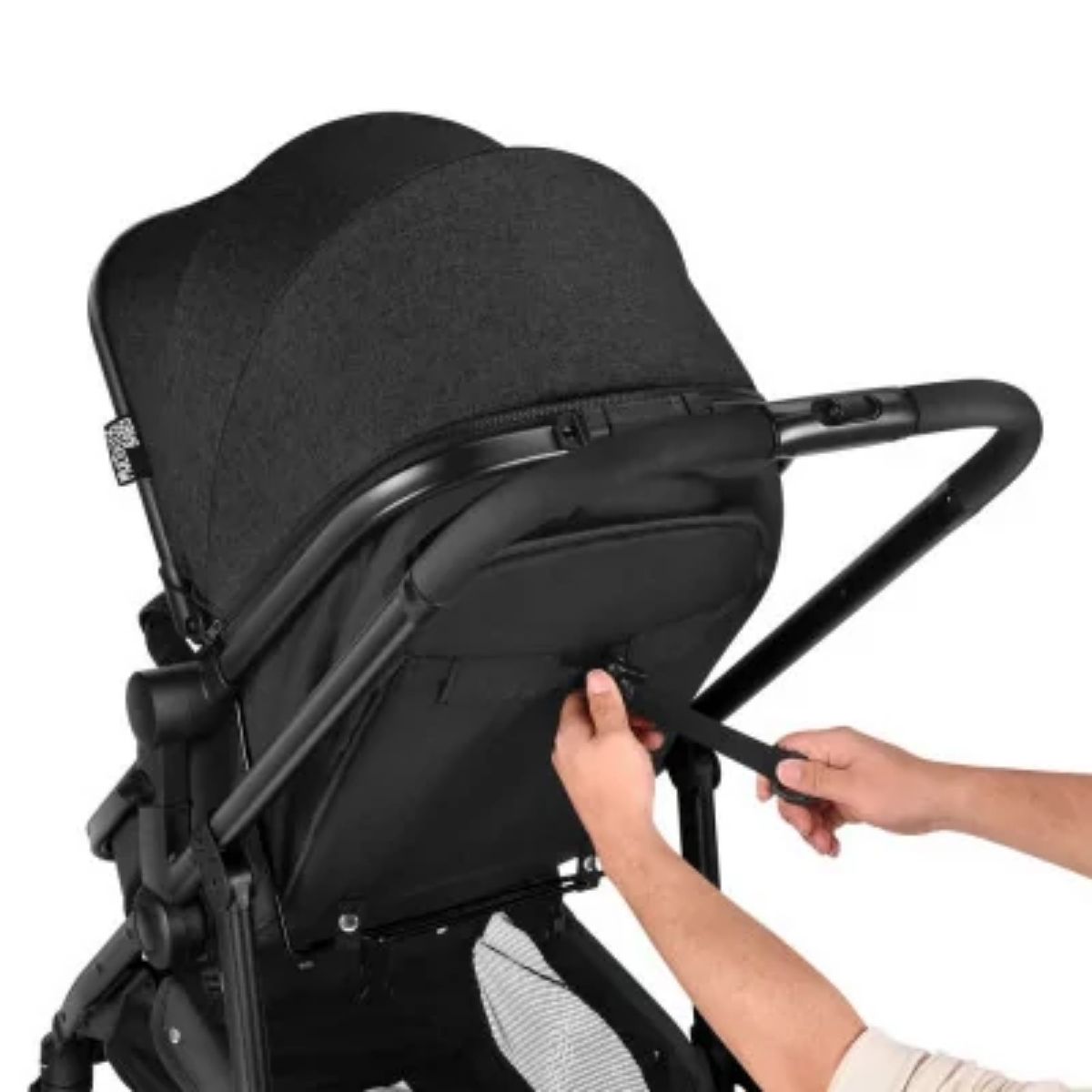 Carrinho de Bebê Beyond 2x1 Assento Moisés Até15kg Rodas Giratórias Assento Reversível Preto Multikids Baby BB428