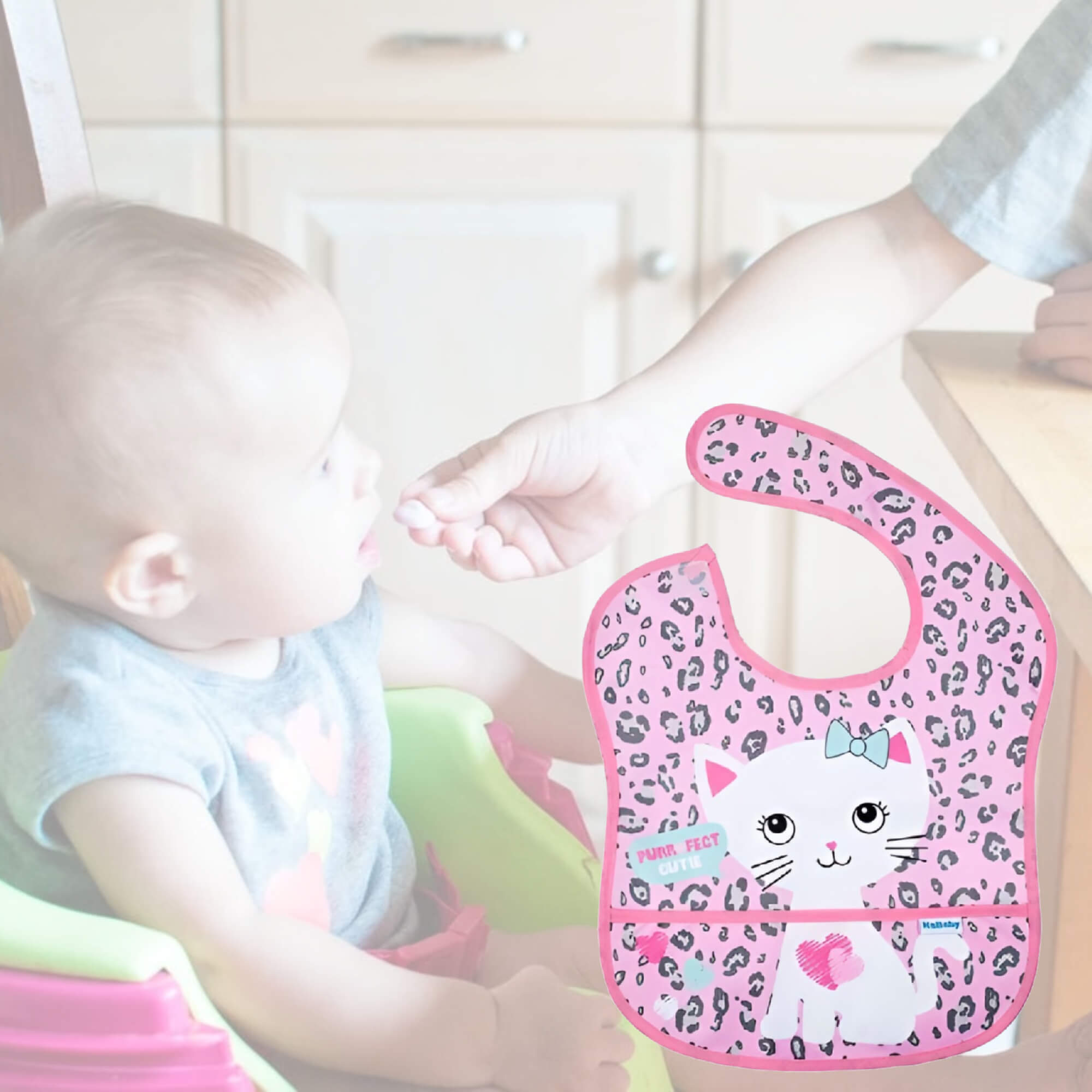 Babador para bebê Infantil Standard Autoadesivo Gatinha Com Cata-Migalhas +6 meses Kababy - 18906F