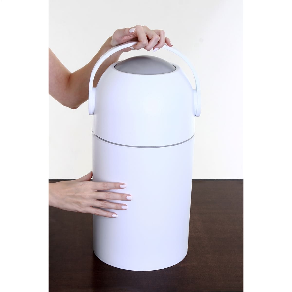 Lixeira Mágica Antiodor para fraldas Sistema de vedação Branco KaBaby - 11200B
