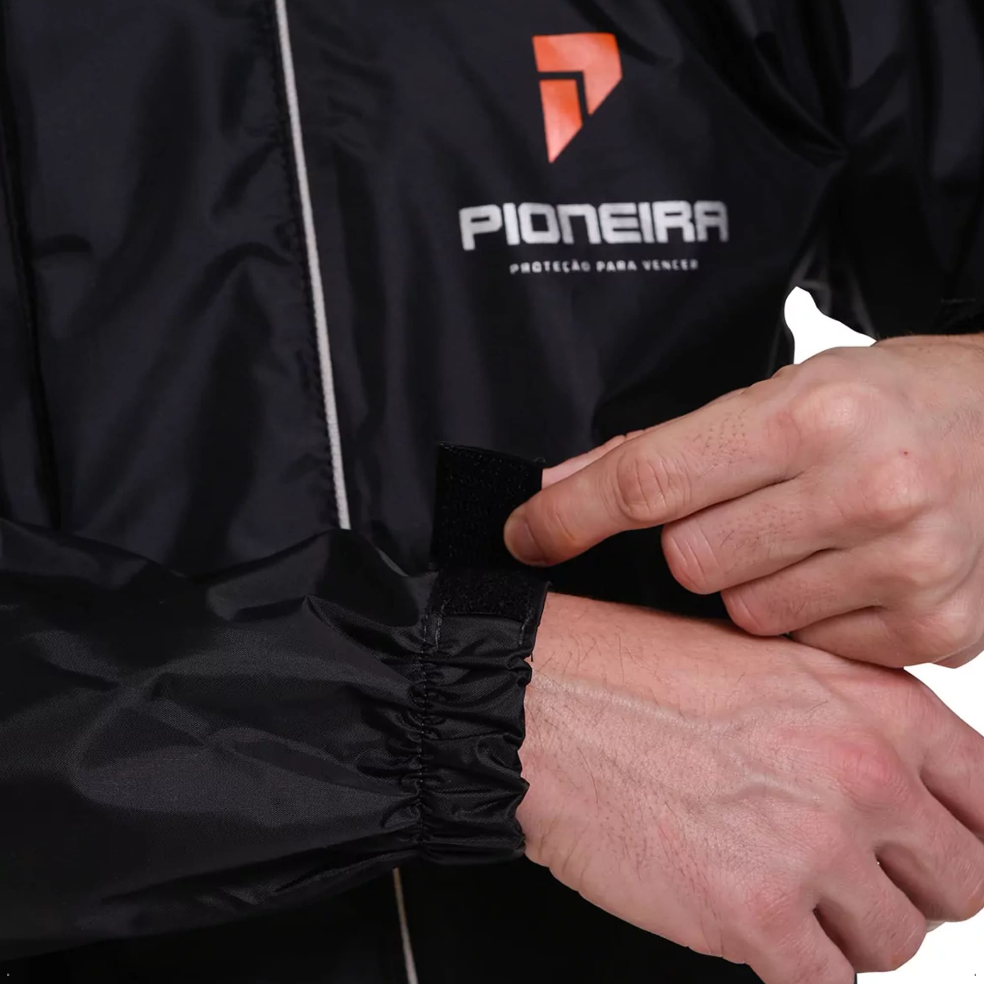 Conjunto Capa de Chuva Masculino Tam M Capuz Impermeável Moto Nylon 0,20mm Pioneira-1101-M-PRE-M