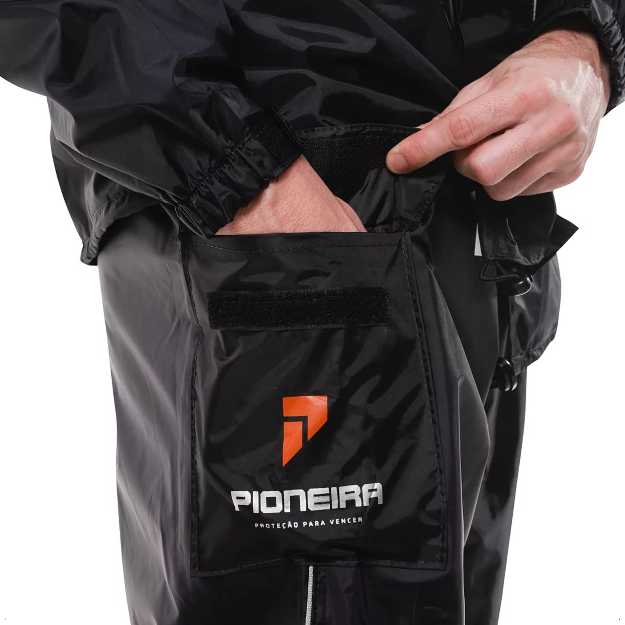 Conjunto Capa de Chuva Masculino Tam XG Capuz Impermeável Moto Nylon 0,20mm Pioneira-1101-M-PRE-XG