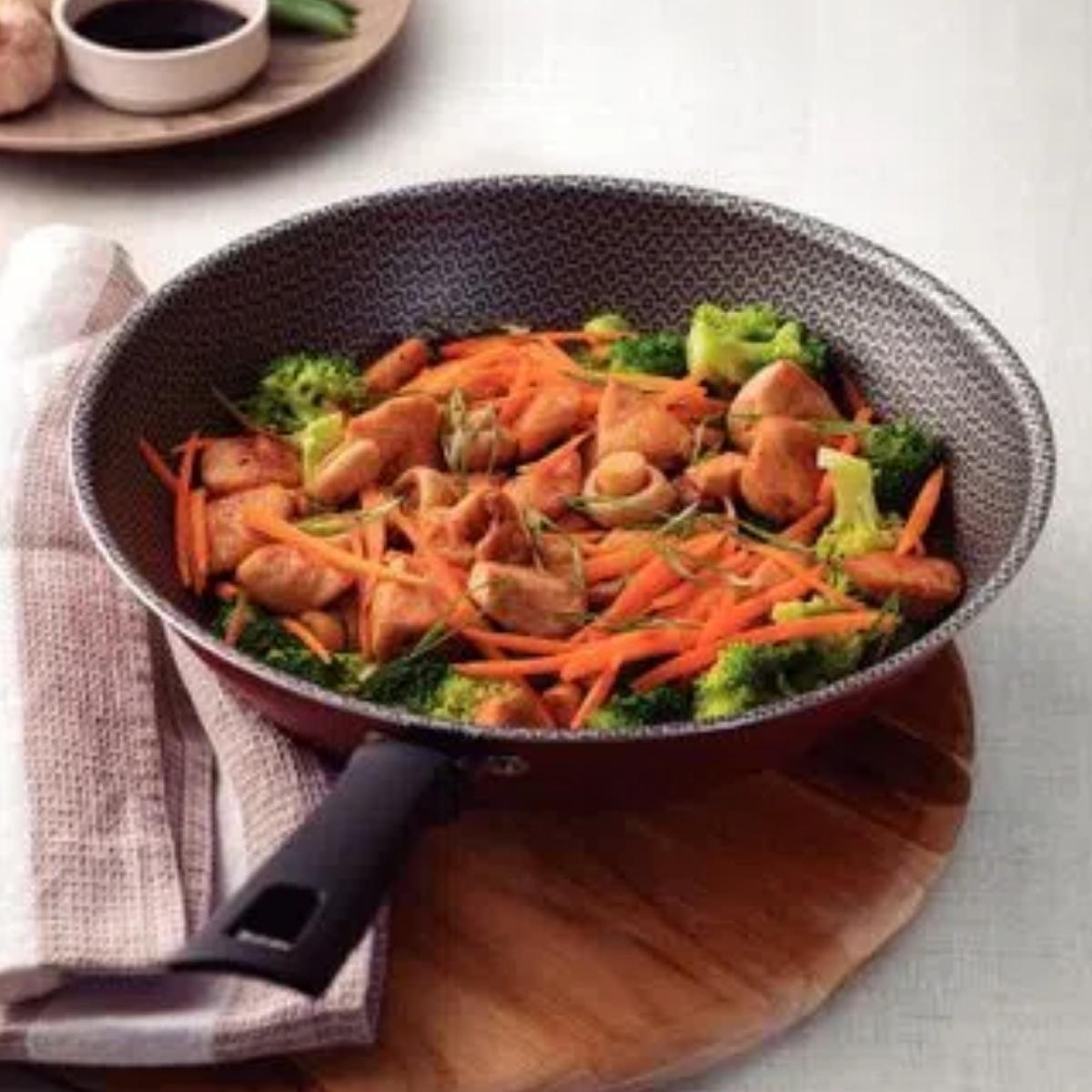 Panela Wok 28cm 3,6L Loreto Alumínio Antiaderente Starflon Max Vermelho Tramontina - 20395728