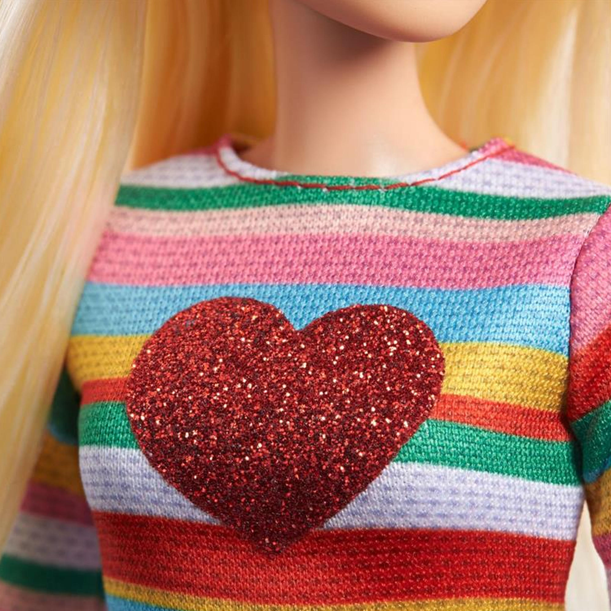 Boneca Barbie Acampamento Malibu Fashion Mattel - HGT13