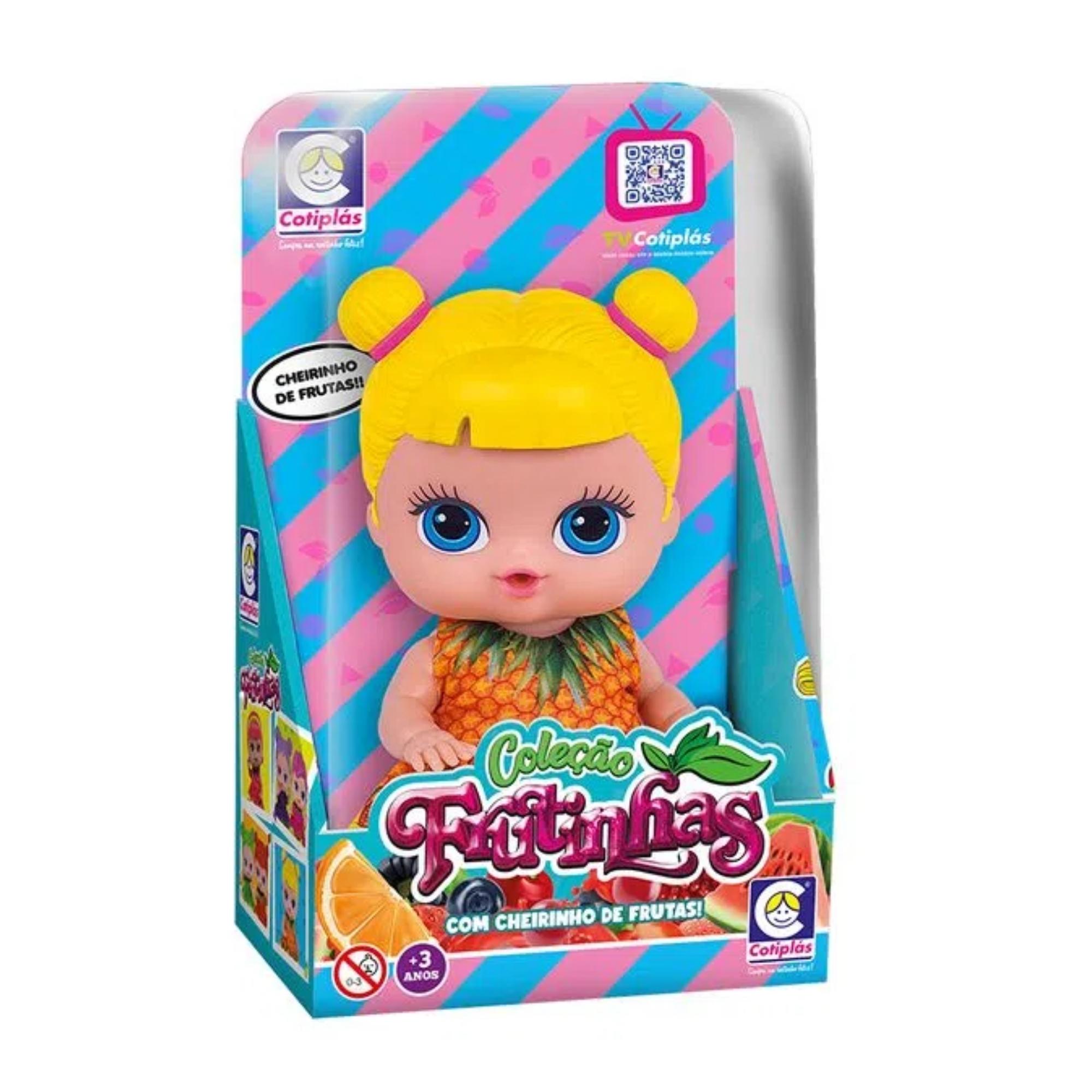 Brinquedo Boneca Coleção Frutinhas Abacaxi Cheirinho de Frutas 19cm Plástico Vinil Cotiplas-2509