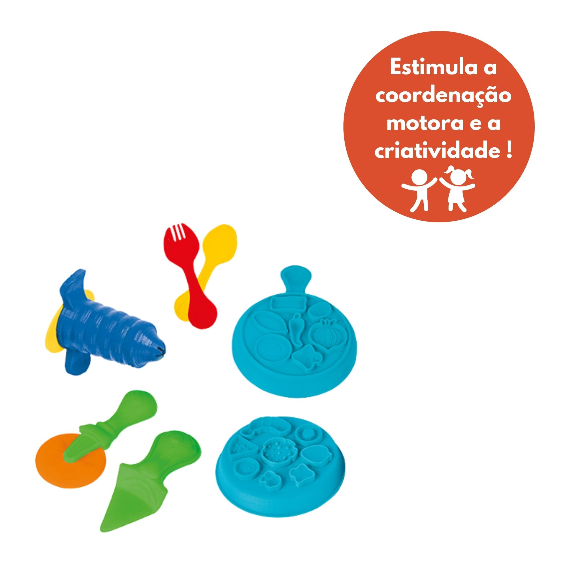 Brinquedo Pizzaria de Massinha Coti Massa Tutti Frutti + Acessórios de Cozinha Cotiplas - 2638