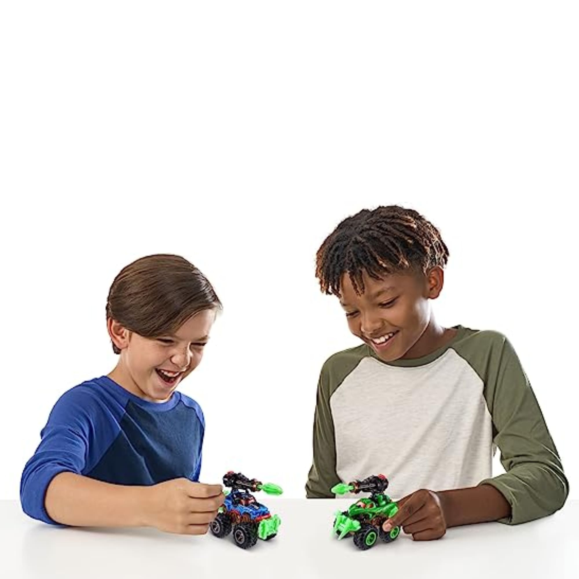 Brinquedo 5 Surprise Monster Truck 7 Monster Truck Para Colecionar 24 Peças - Xalingo 54209