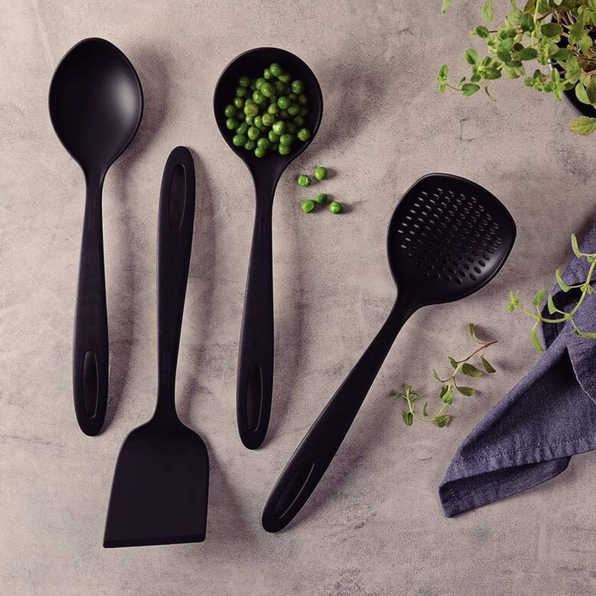 Jogo de Utensílios Ability em Nylon Resistente Preto 4 Peças Preto Tramontina - 25199001