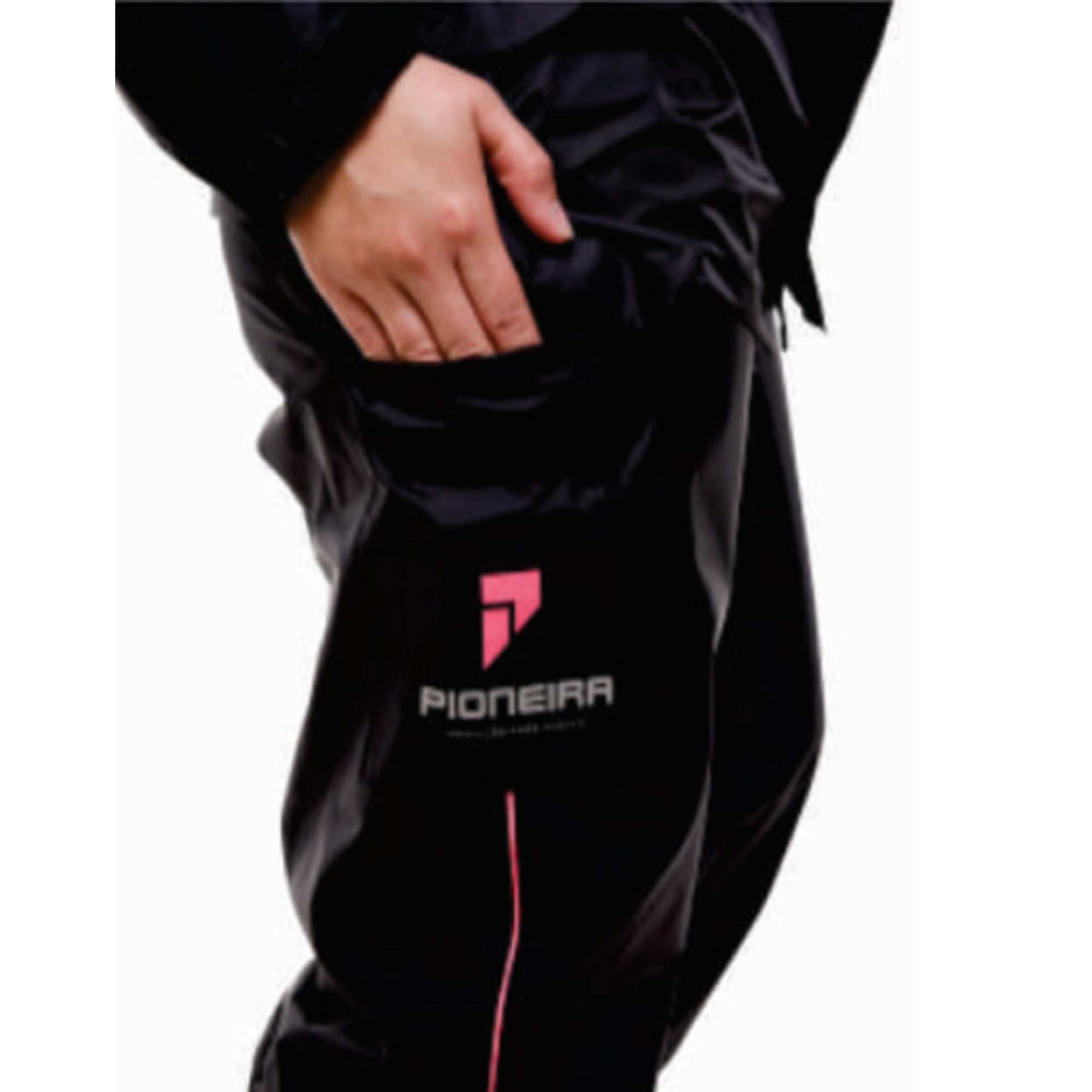 Conjunto Capa de Chuva Com Capuz Feminino e Masculino Preto Impermeável Motoqueiro Nylon 0,20mm Pioneira - 1101 Modelo:F