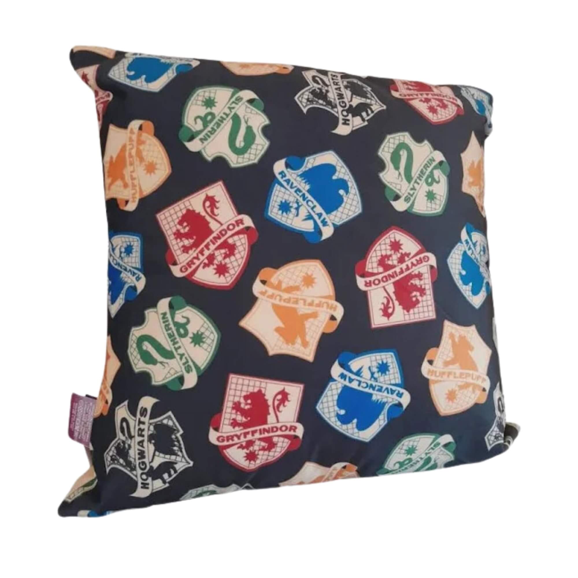 Almofada 40x40 cm Fibra Veludo Hogwarts Harry Potter Xadrez Zona Criativa - 10065069
