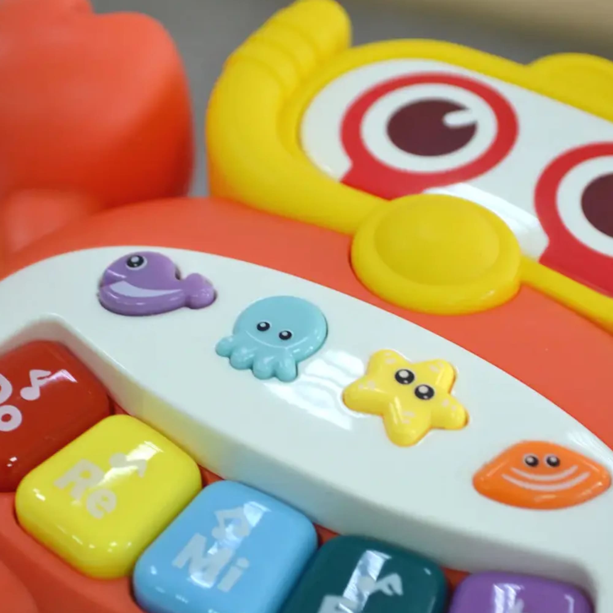 Brinquedo Teclado Piano Caranguejo Musical com Som e Luzes Fenix - FBB-622