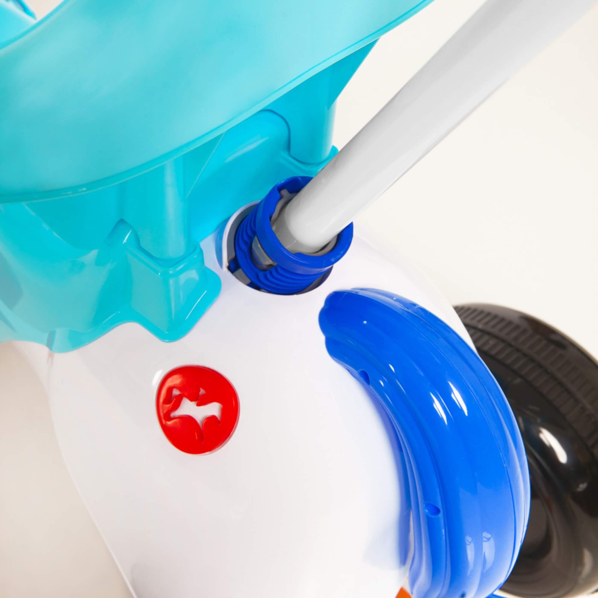 Triciclo Infantil Fantasy Unicórnio Azul com Pedal e Empurrador Calesita - 1002