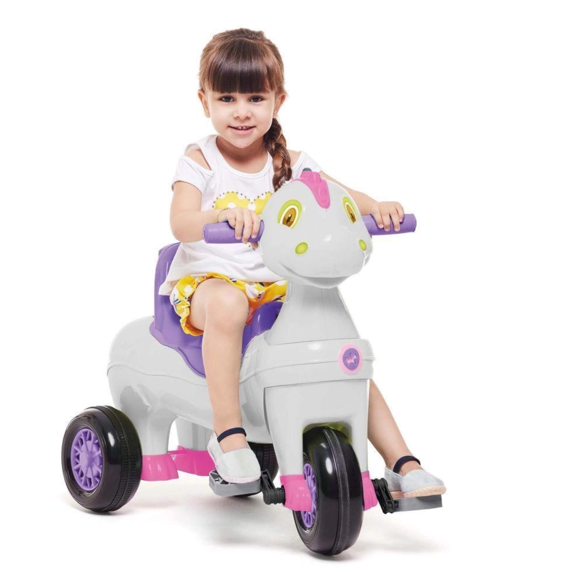 Triciclo Infantil Carrinho de Passeio Didino Rosa com Pedal e Empurrador Calesita - 1022