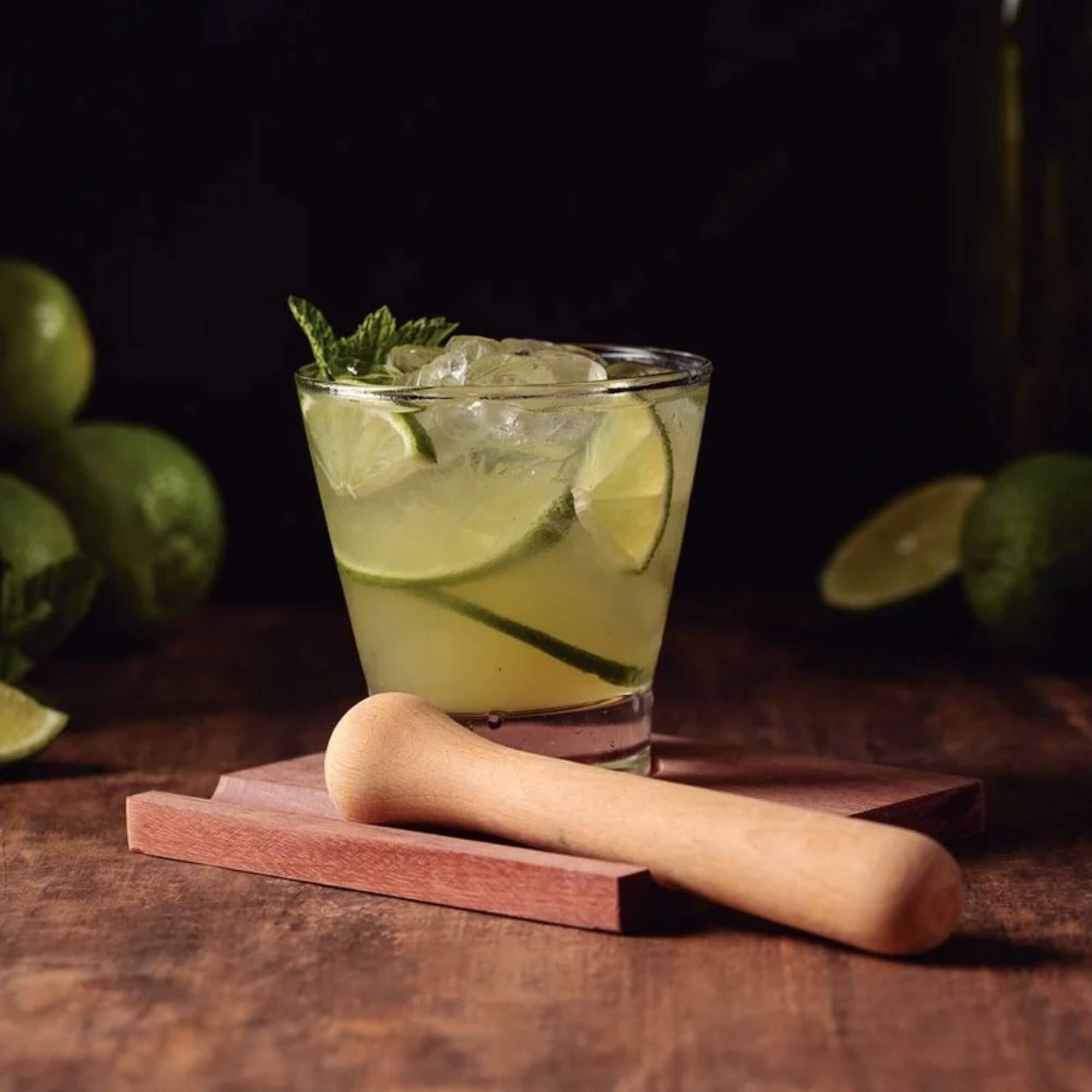 Kit Caipirinha com Tábua, Copo de Vidro e Amassador em Madeira Tramontina - 10239211