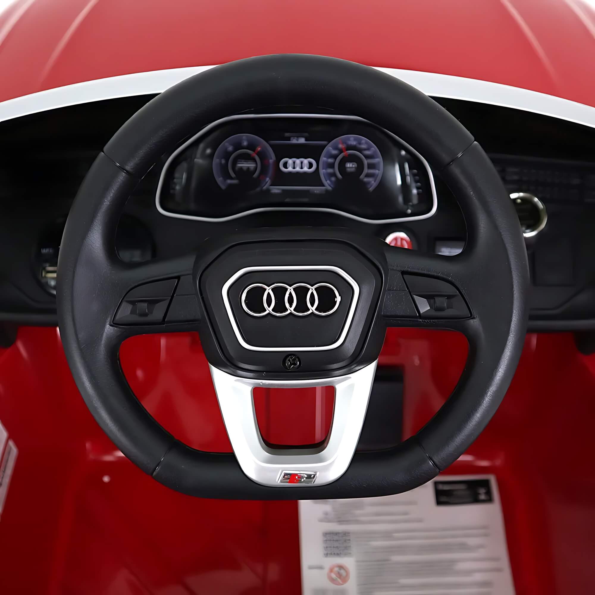 Carrinho Elétrico Audi Q8 12V Vermelho c/ Controle Remoto para Crianças até 30kg Bel - 929604