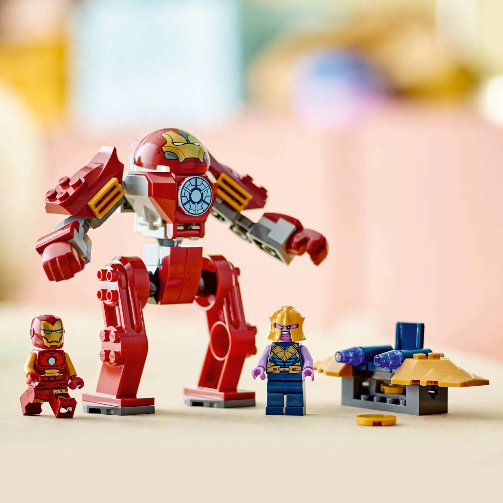 LEGO Caça-Hulk do Homem de Ferro Vs. Thanos 66 peças - 4111176263