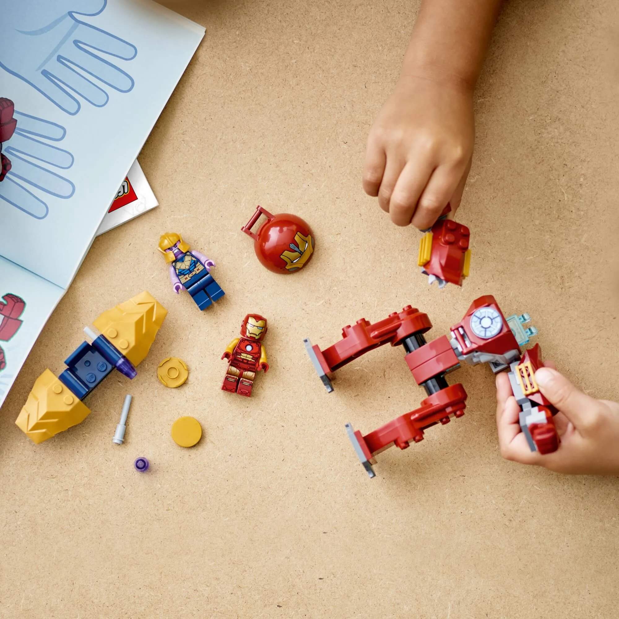 LEGO Caça-Hulk do Homem de Ferro Vs. Thanos 66 peças - 4111176263