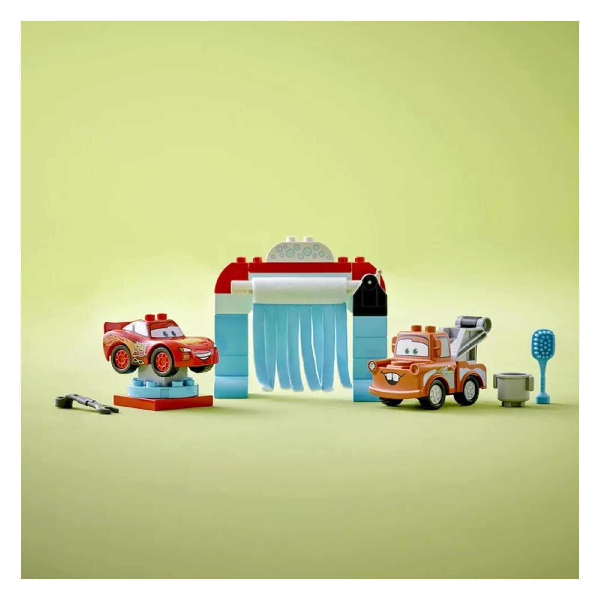 LEGO DUPLO Diversão No Lava-Jato Com Relâmpago McQueen e Mate 29 Peças - 4111110996