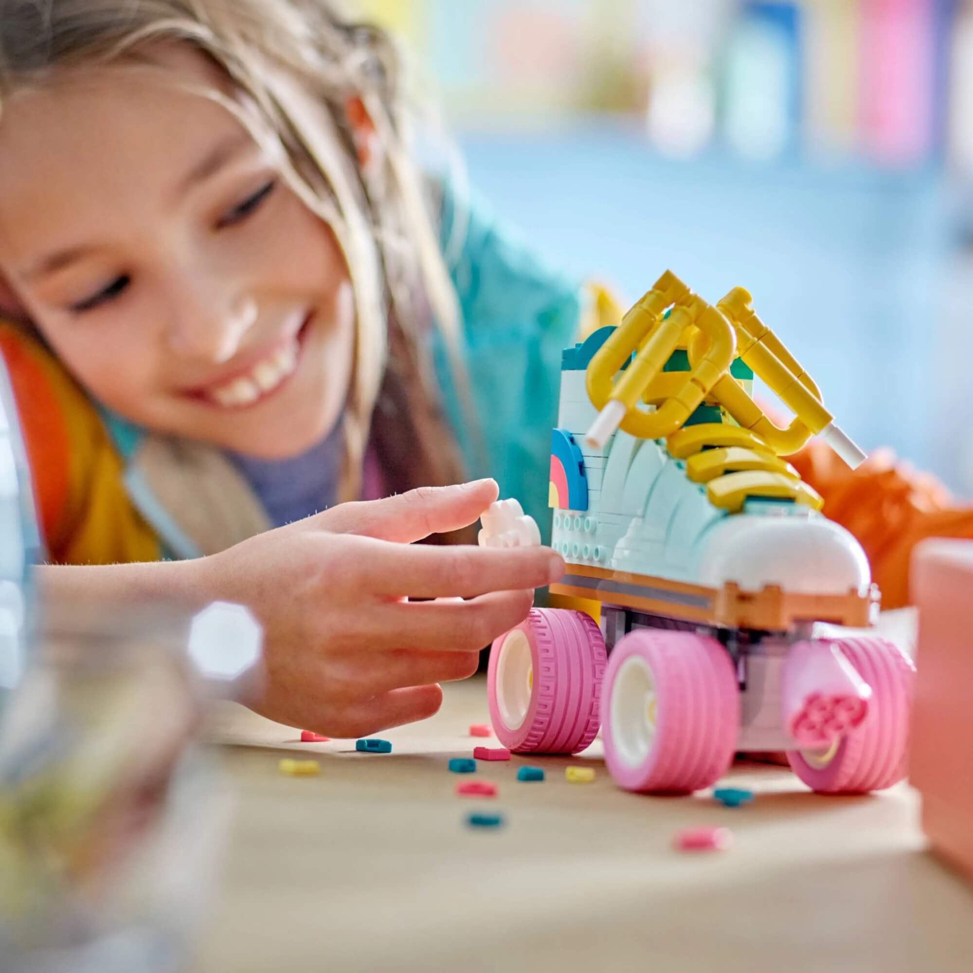 LEGO Creator 3 em 1 Patins Retrô 342 Peças - 4111131148