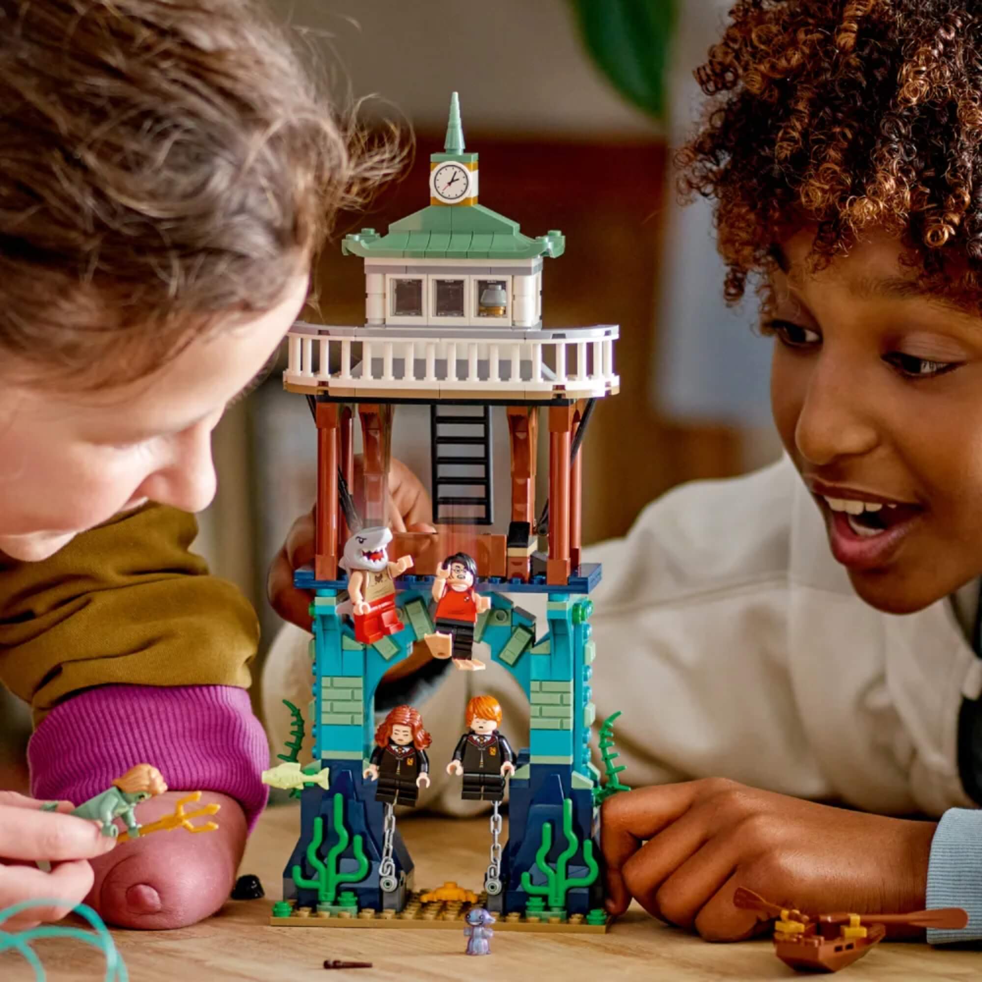 LEGO Harry Potter Torneio Tribuxo: O Lago Negro 349 peças - 4111176420
