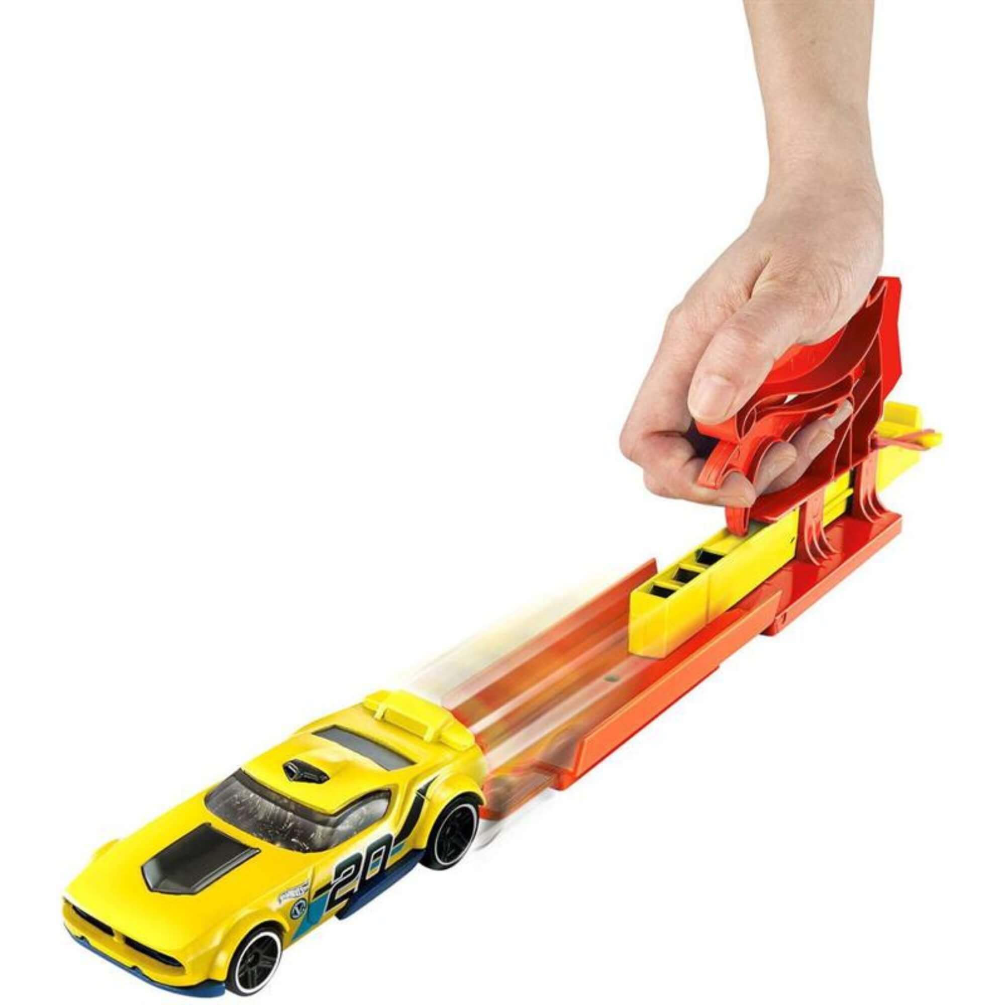 Hot Wheels Pista Action Lançador Básico com Carrinho Modelos Sortidos Mattel FTH84 - 067748