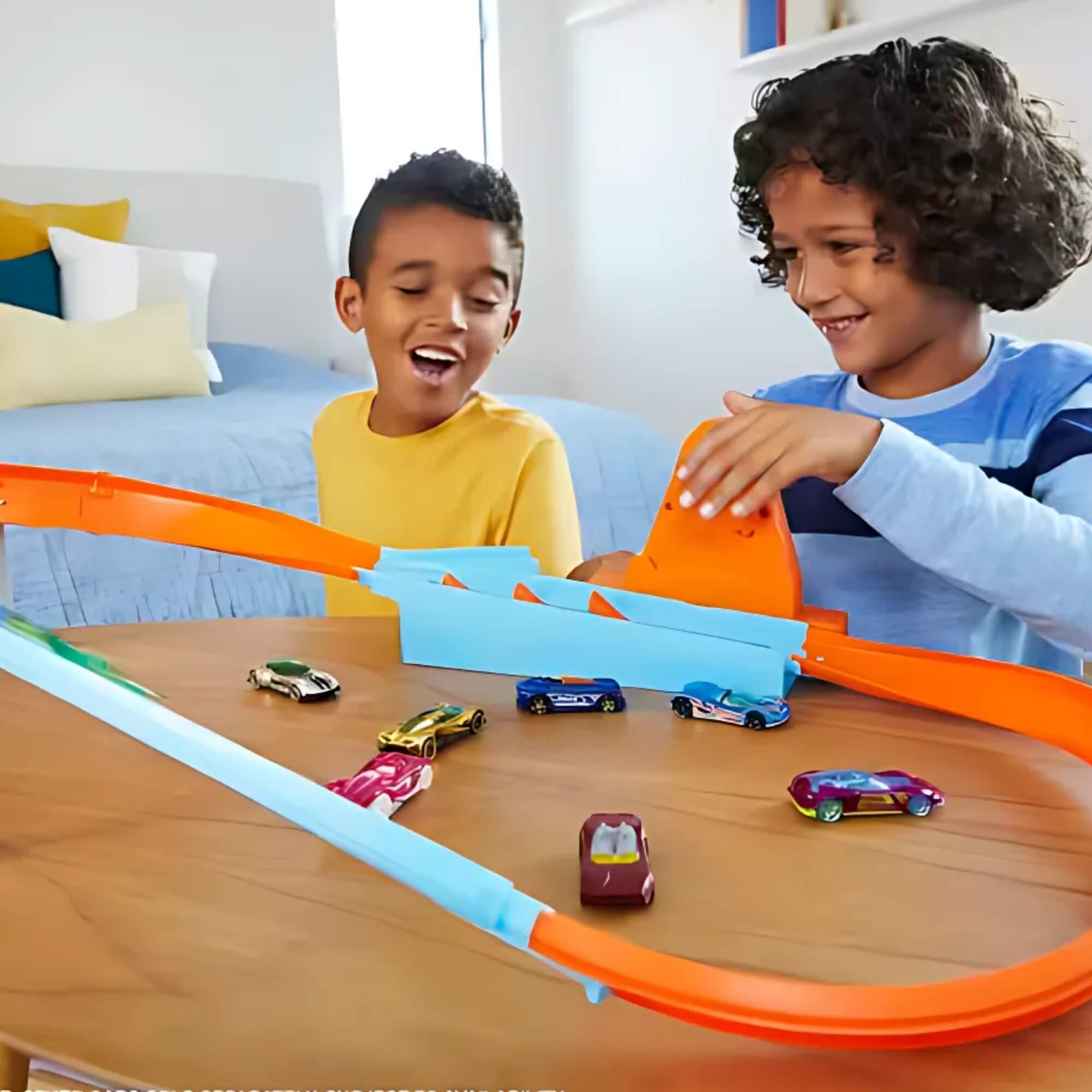 Hot Wheels Pista Action Campeonato 1 Unidade Sortida GBF81 Mattel - 076608