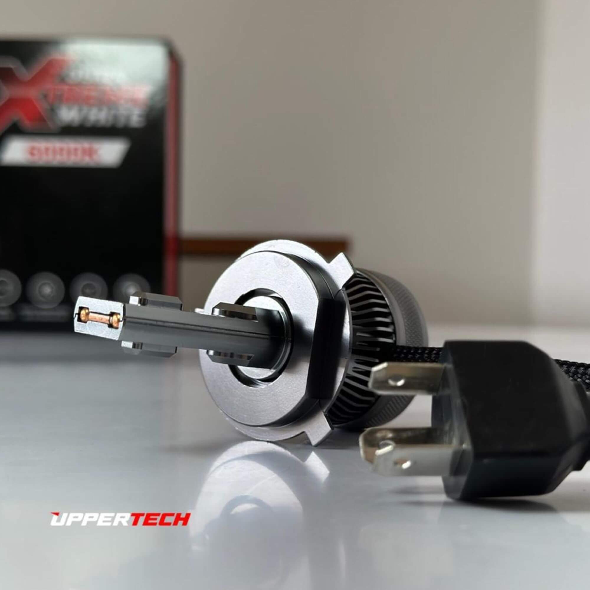 Par de Lâmpada LED Automotiva Ultra Extreme White H4/H19 Uppertech - 4954/5626