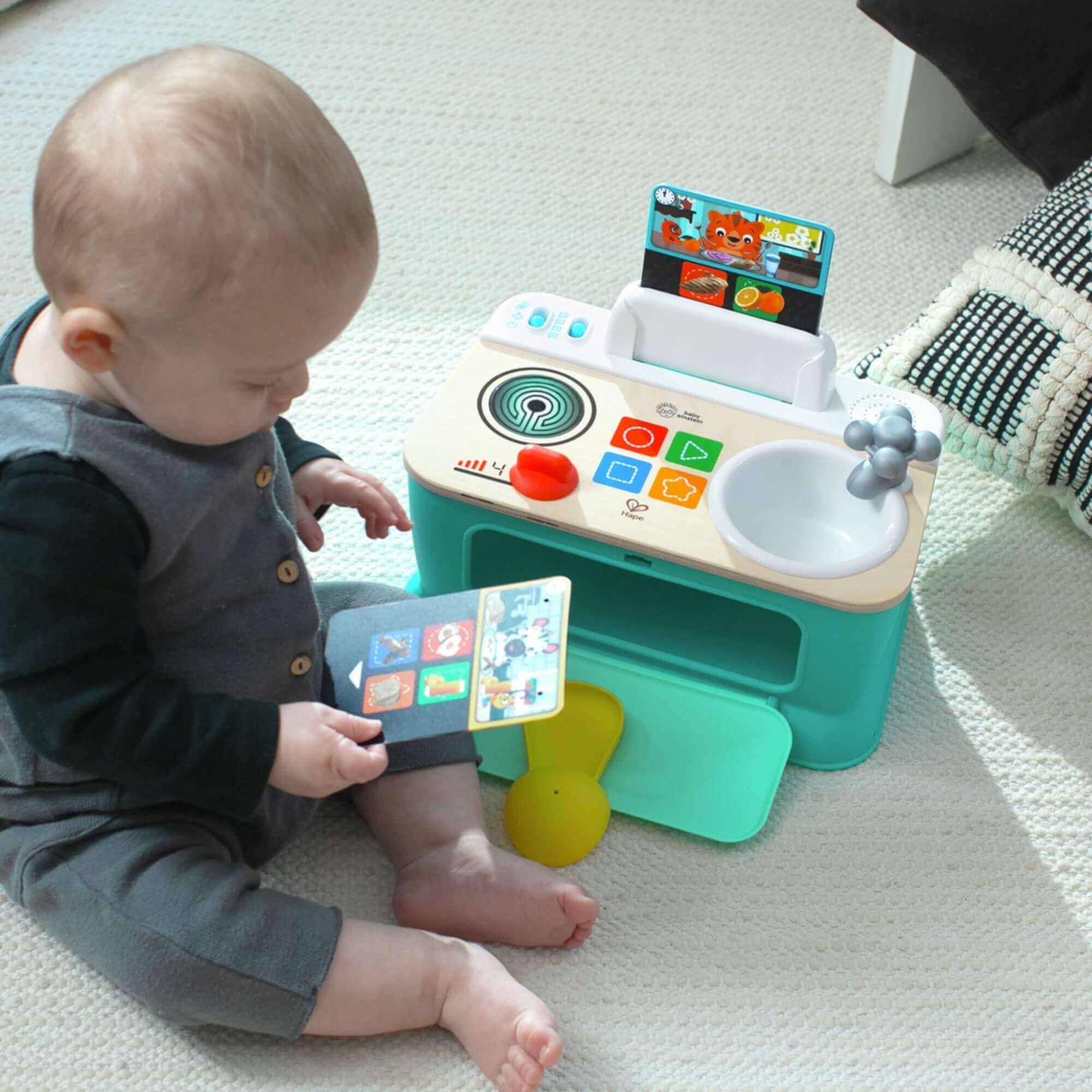 Brinquedo Infantil Mini Cozinha Interativa com 6 Peças Hape Xalingo - 98365
