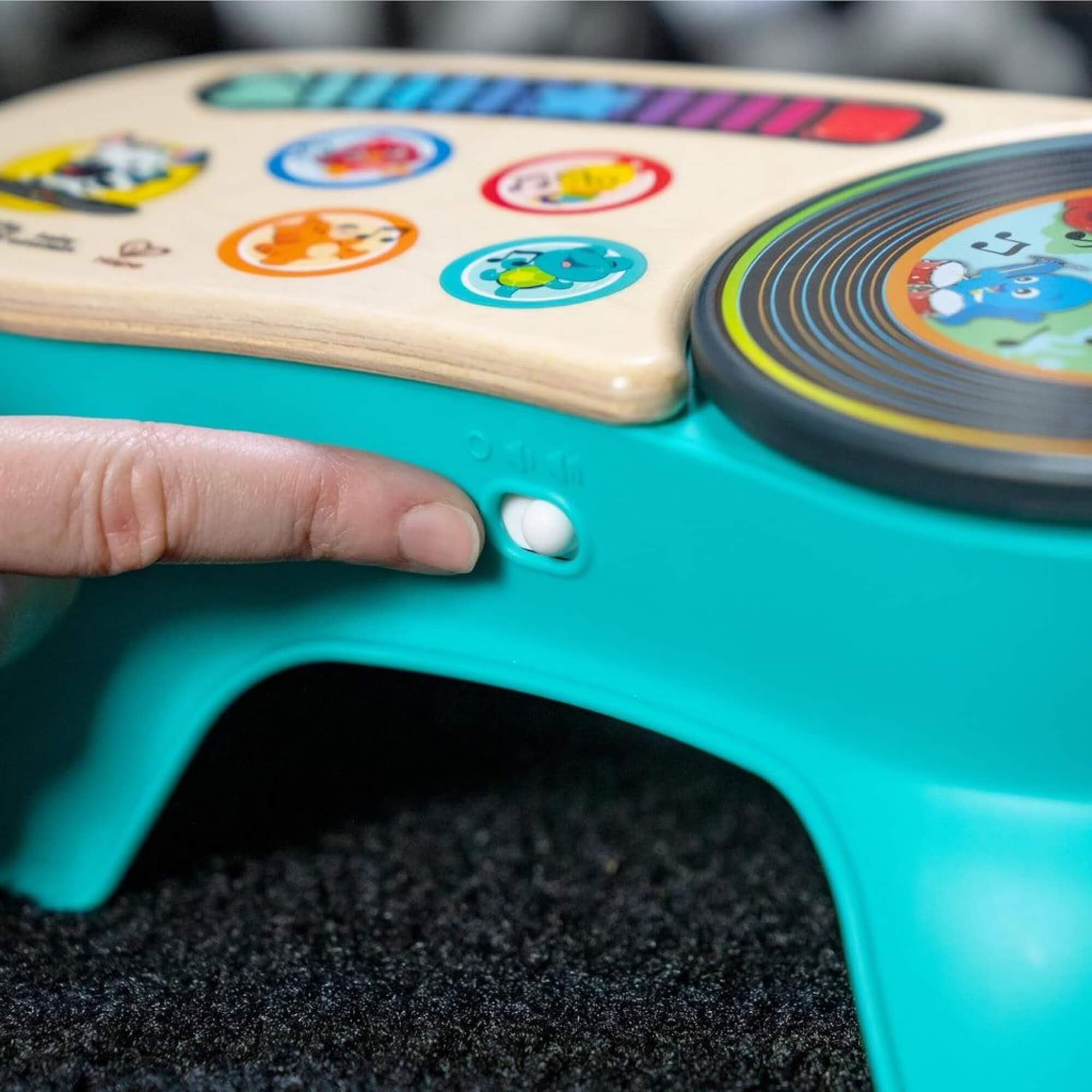 Brinquedo Infantil DJ Mesa de Som Infantil Hape Xalingo - 98390