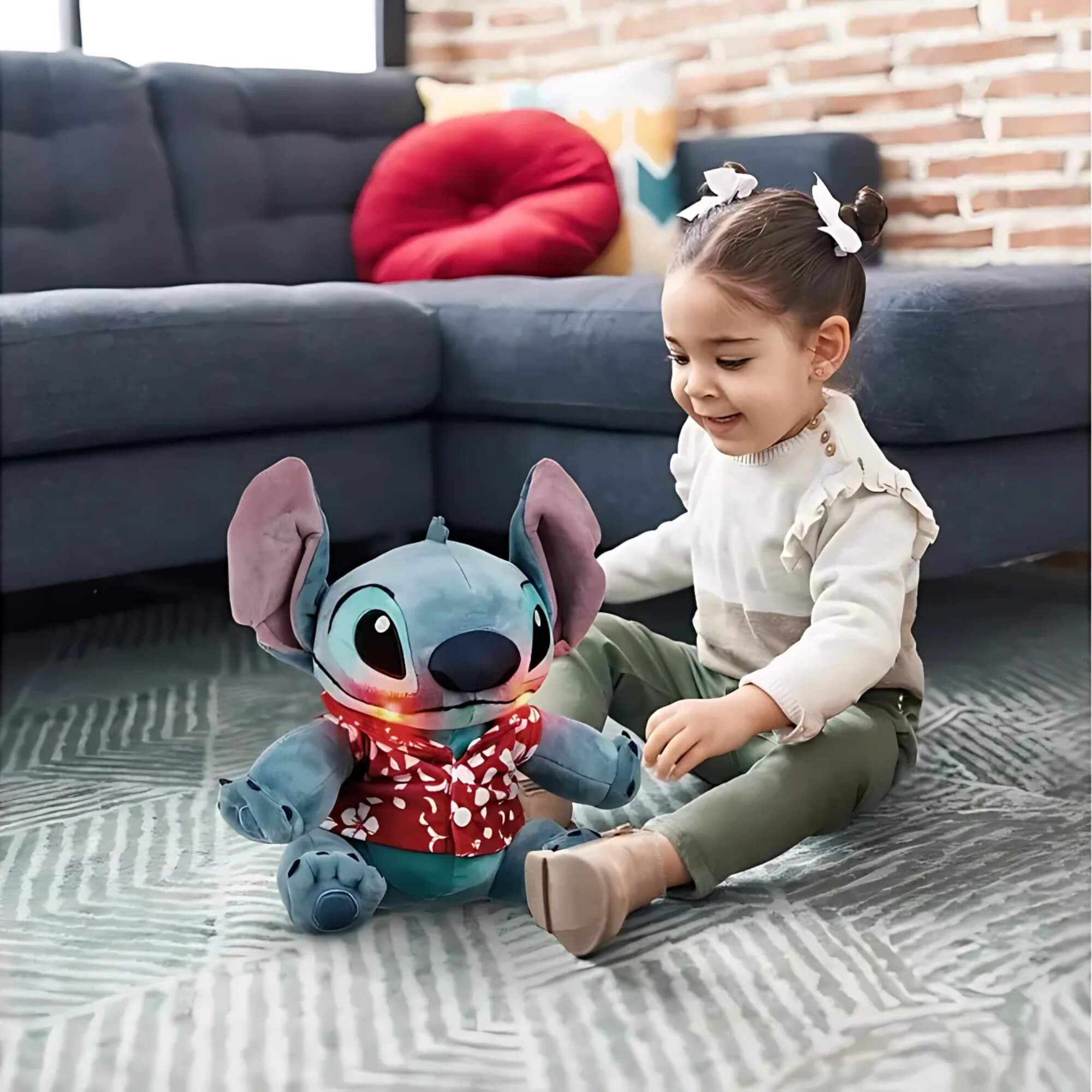 Pelúcia com Mecanismo Stitch Hawaii com Luz e Som Multikids - BR2198