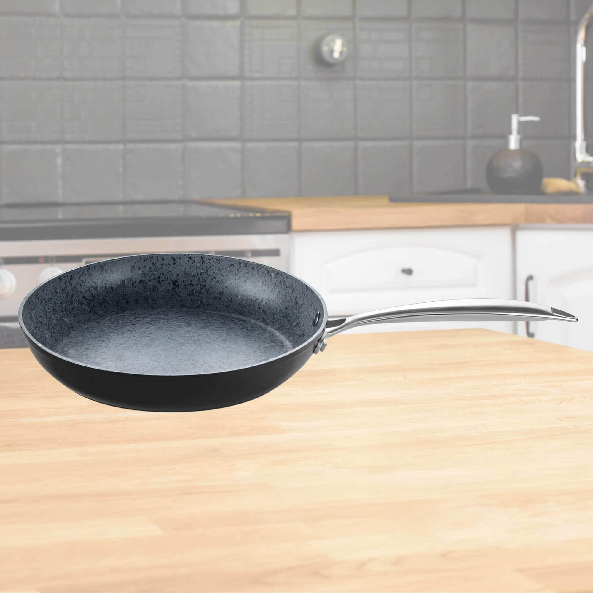 Frigideira Granito Stone-flon Antiaderente Alumínio Forjado Cor Preto N.24 1,8L 24cm MTA - 8421