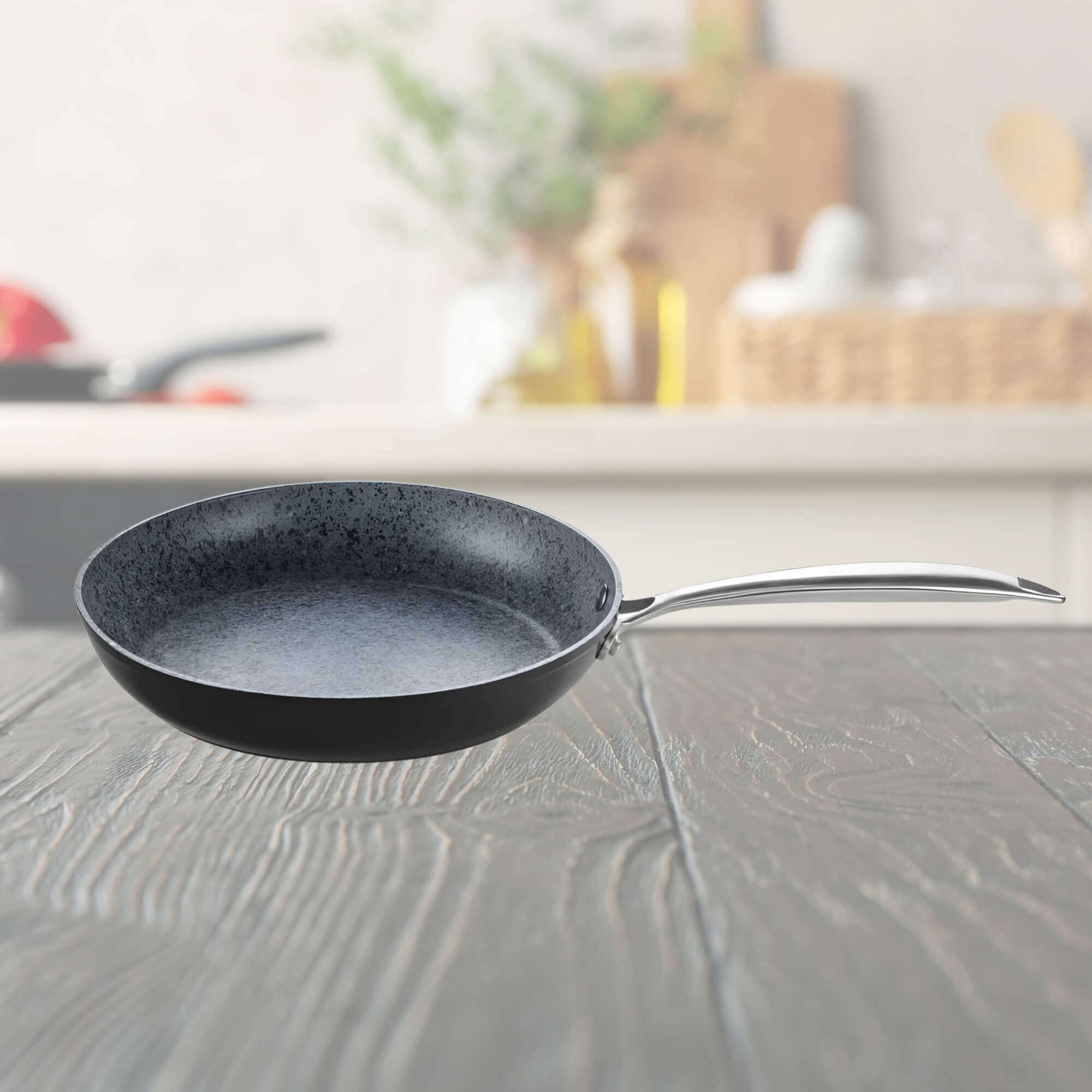 Frigideira Granito Stone-flon Antiaderente Alumínio Forjado Cor Preto N.26 2,2L 26cm MTA - 8422