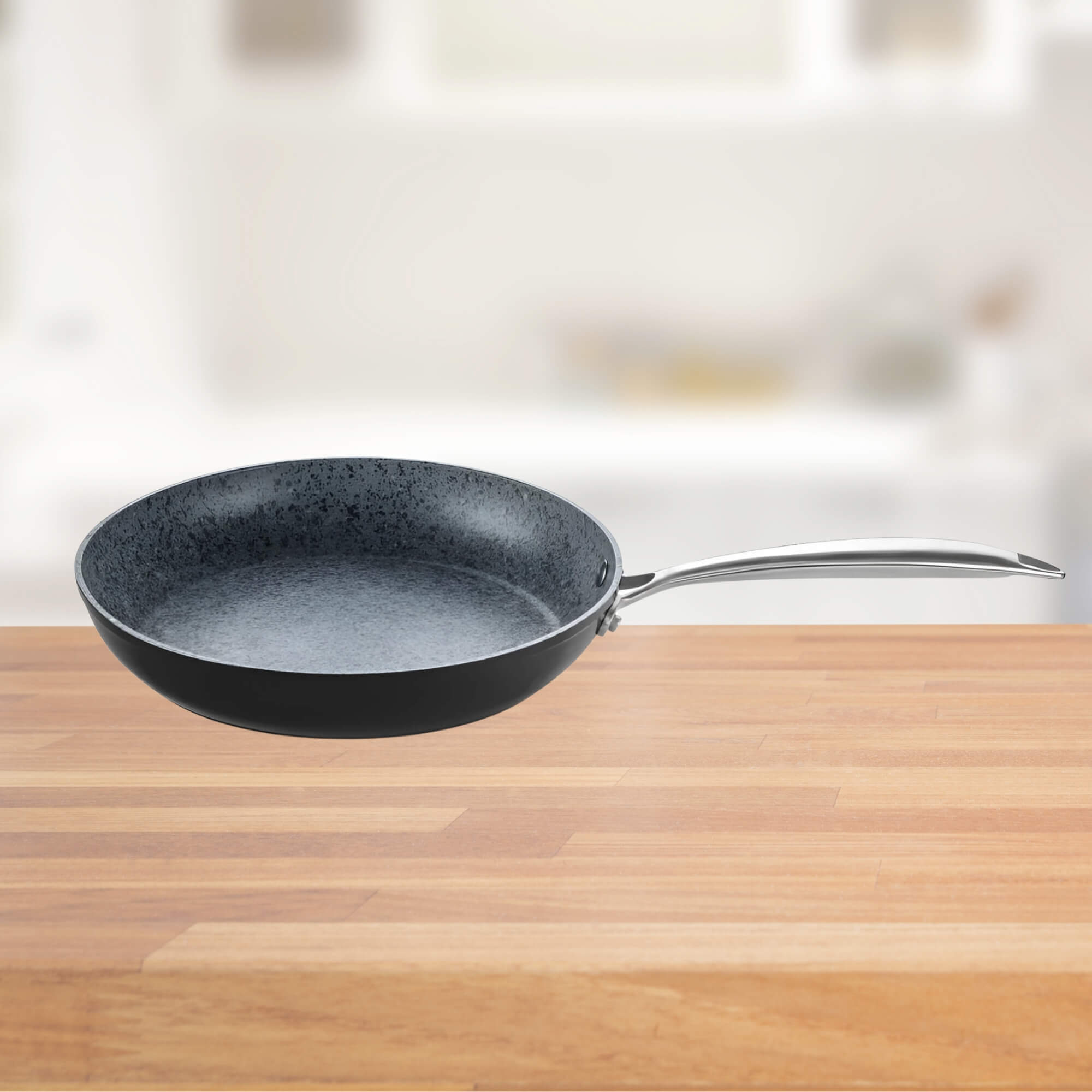 Frigideira Granito Stone-flon Antiaderente Alumínio Forjado Cor Preto N.30 3,1L 30cm MTA - 8423