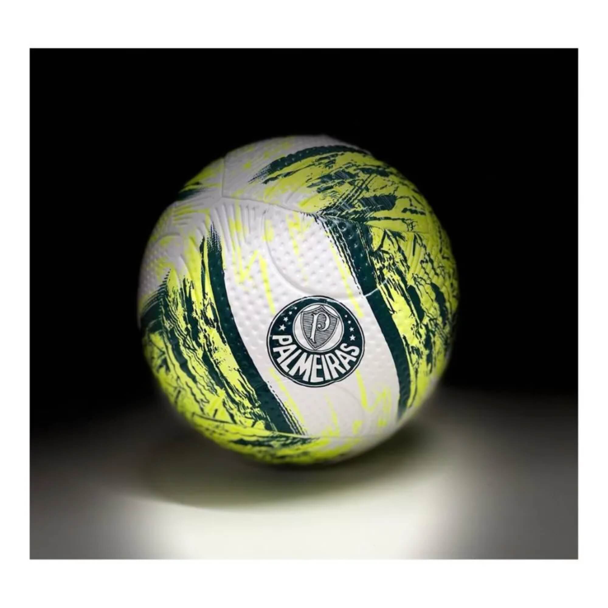 Bola de Futebol PVC/PU Nº 5 Neon Palmeiras Futebol e Magia - 1879