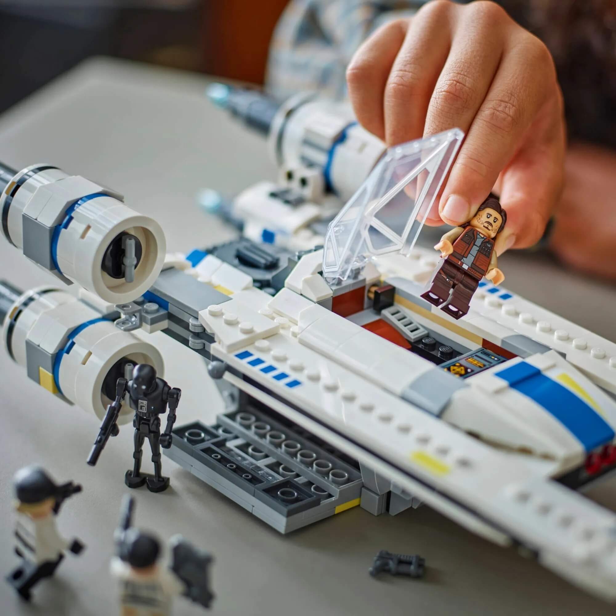 LEGO Blocos de Montar Star Wars - Caça Estelar Rebelde U-Wing 594 Peças - 4111175399