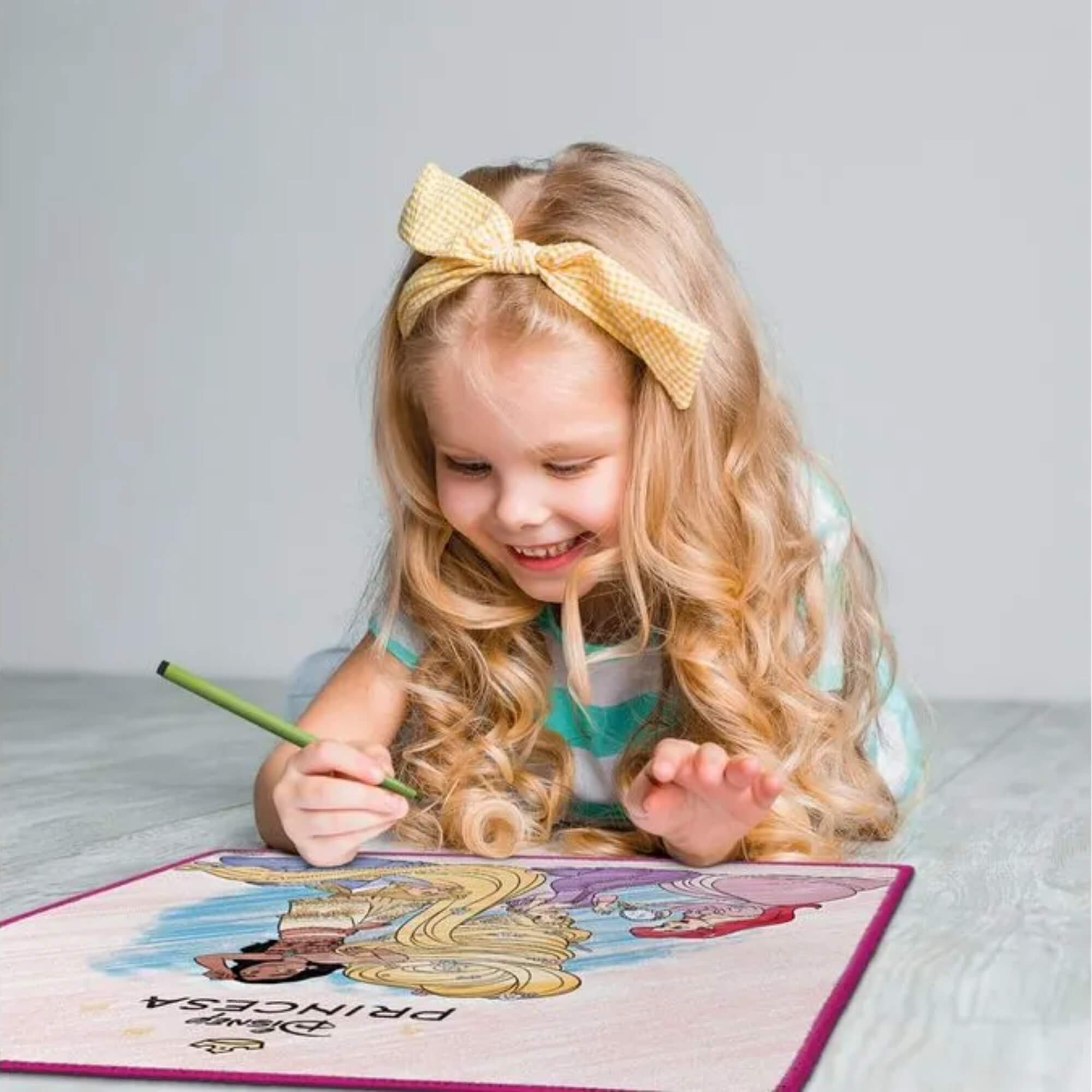 Tapete Mágico Acqua para Colorir Princesas Disney com 6 Canetinhas Laváveis Multikids - BR2384