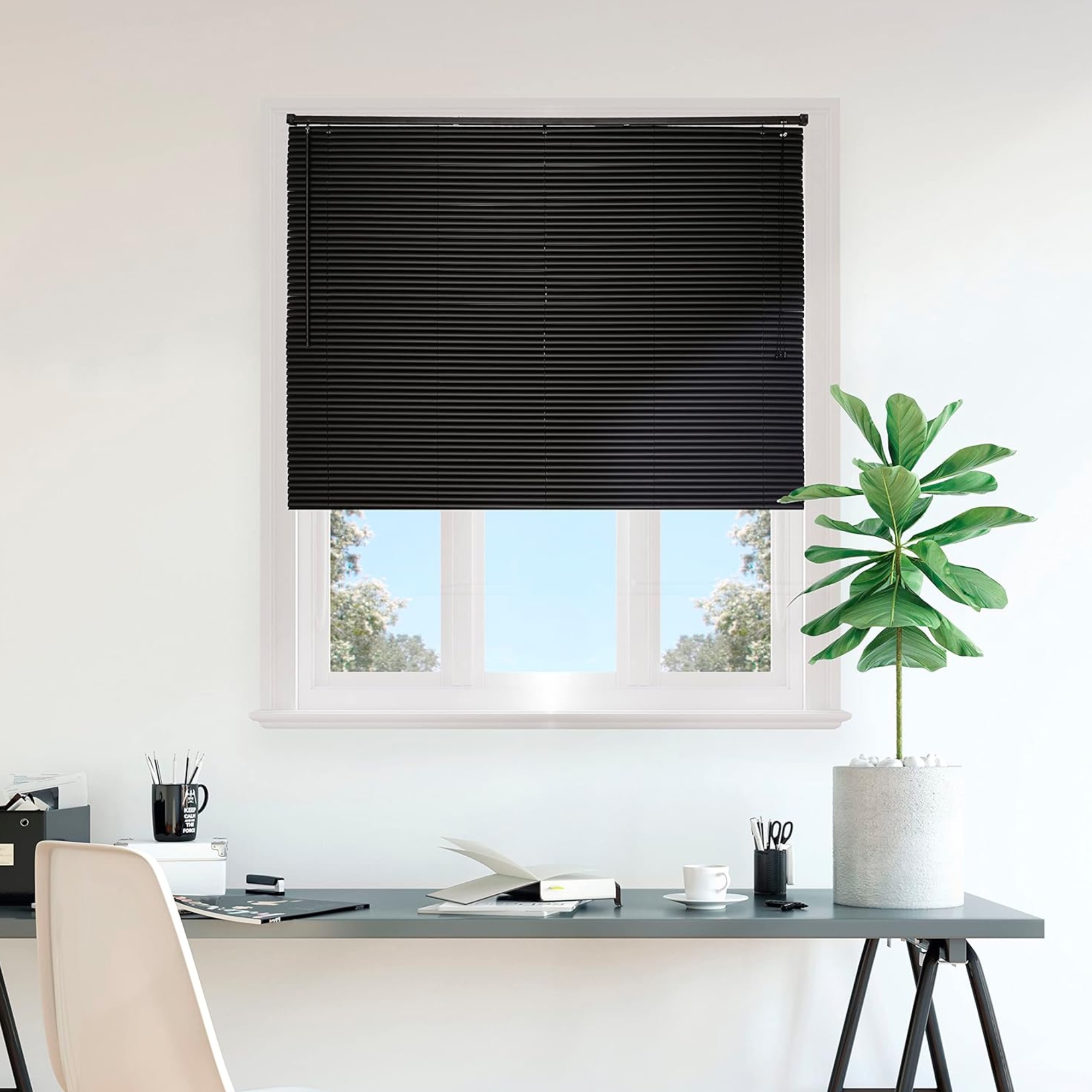 Persiana Premier Horizontal PVC 25mm 140x160cm Preta Conthey Evolux - D113182E