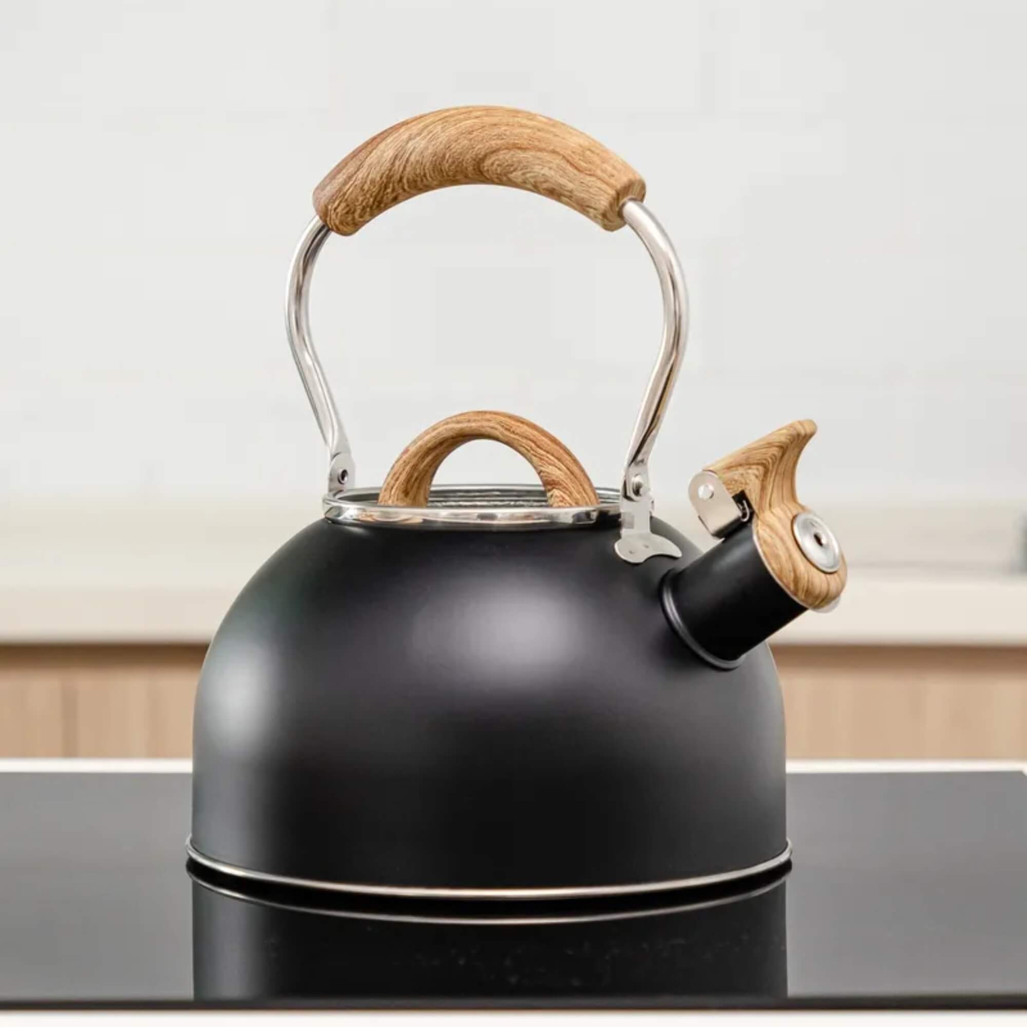 Chaleira Inox 2,0L Preta com Apito p/ Indução Cabo de Baquelite Amadeirado MTA - 1218