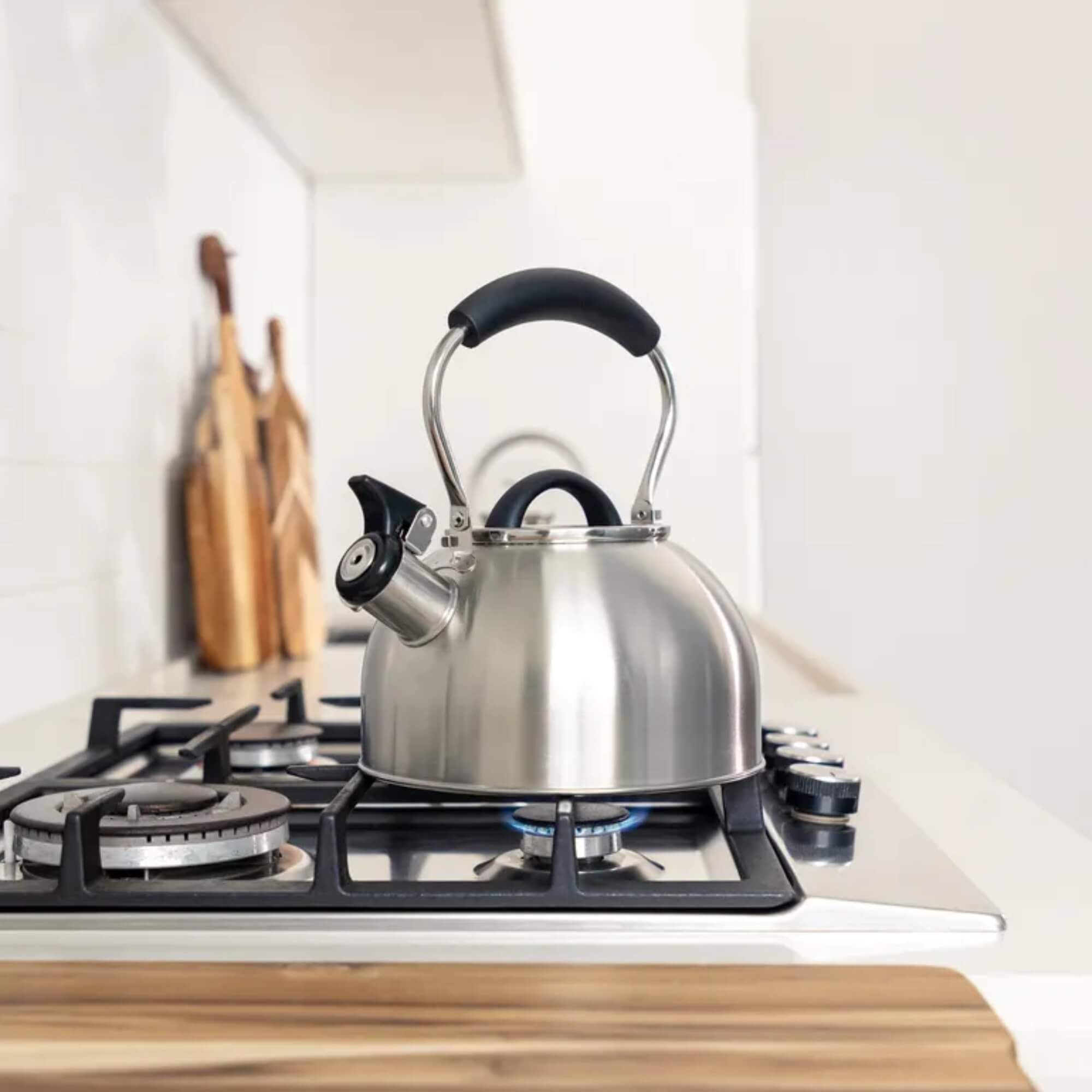 Chaleira Inox Escovado 2,0L Linha Indução com Apito MTA - 1217