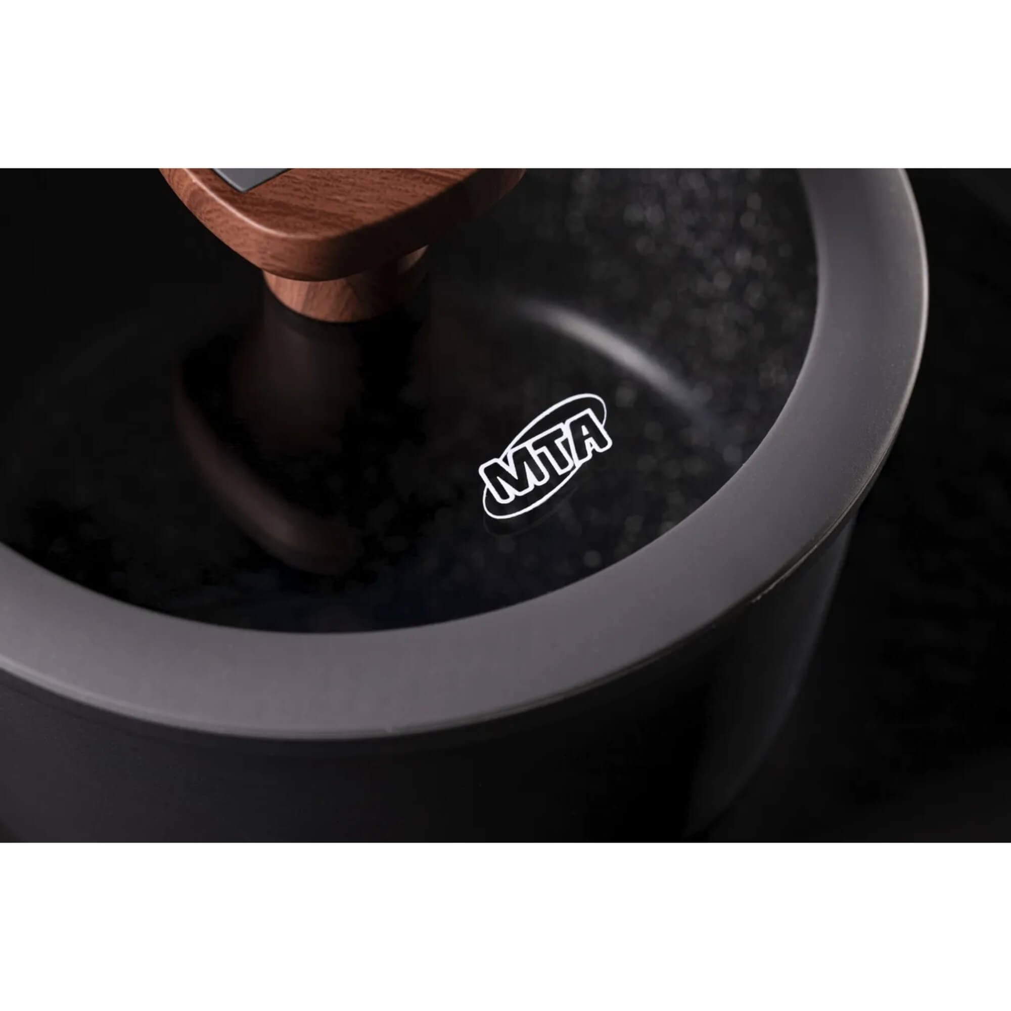 Caçarola 28cm Linha Titanium 6,4L com Tampa de Vidro MTA - 8475