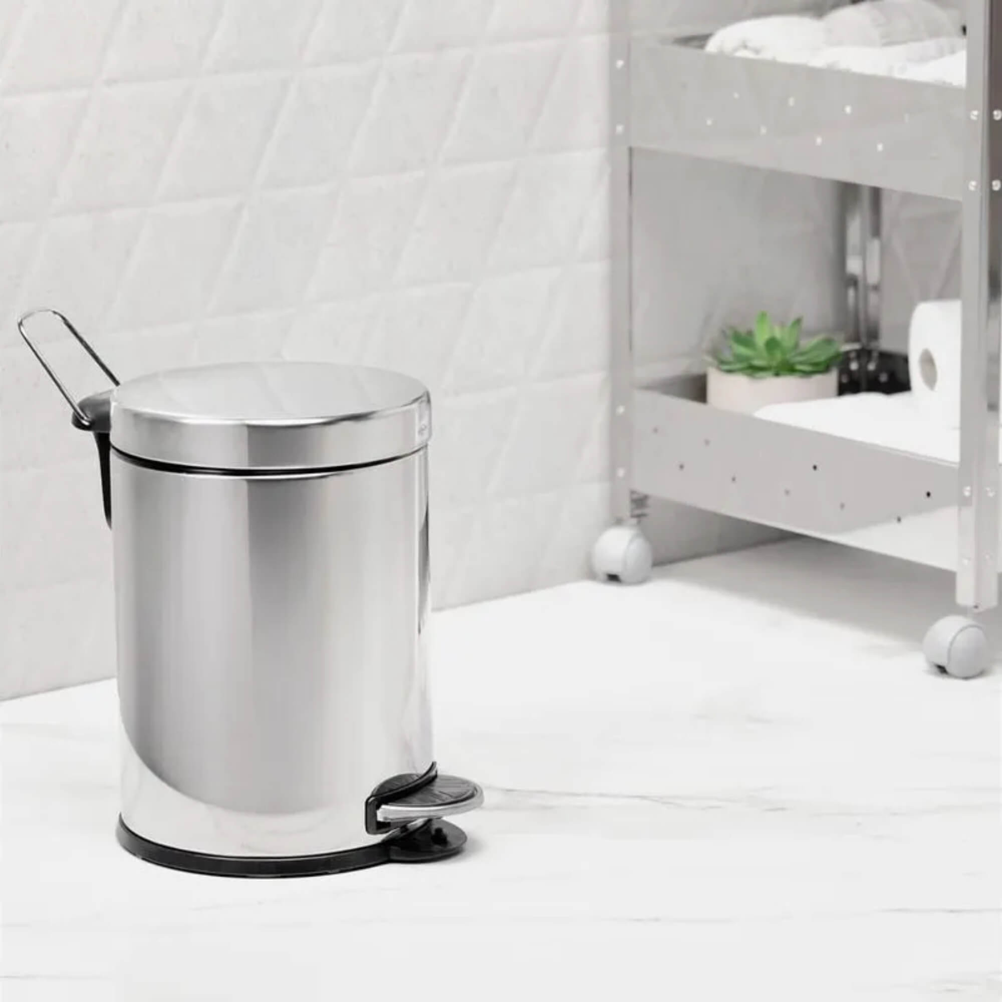 Lixeira com Pedal e Balde Decorline 5 Litros 20 x 30cm Aço Inoxidável Brinox - 3040/202
