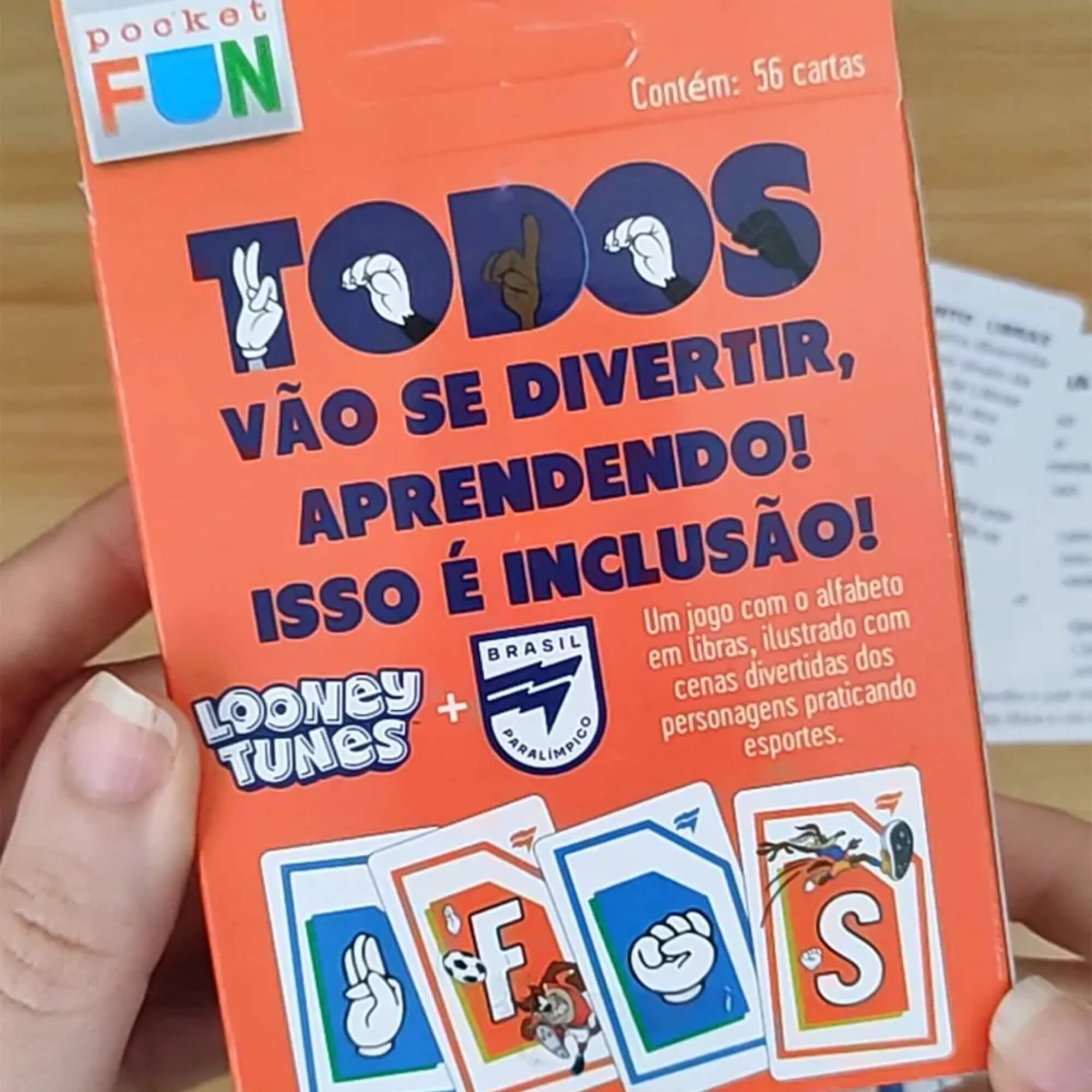 Jogo de Cartas Pocket Fun Looney Tunes Tamo Junto - Libras Cooper Fun - 10055