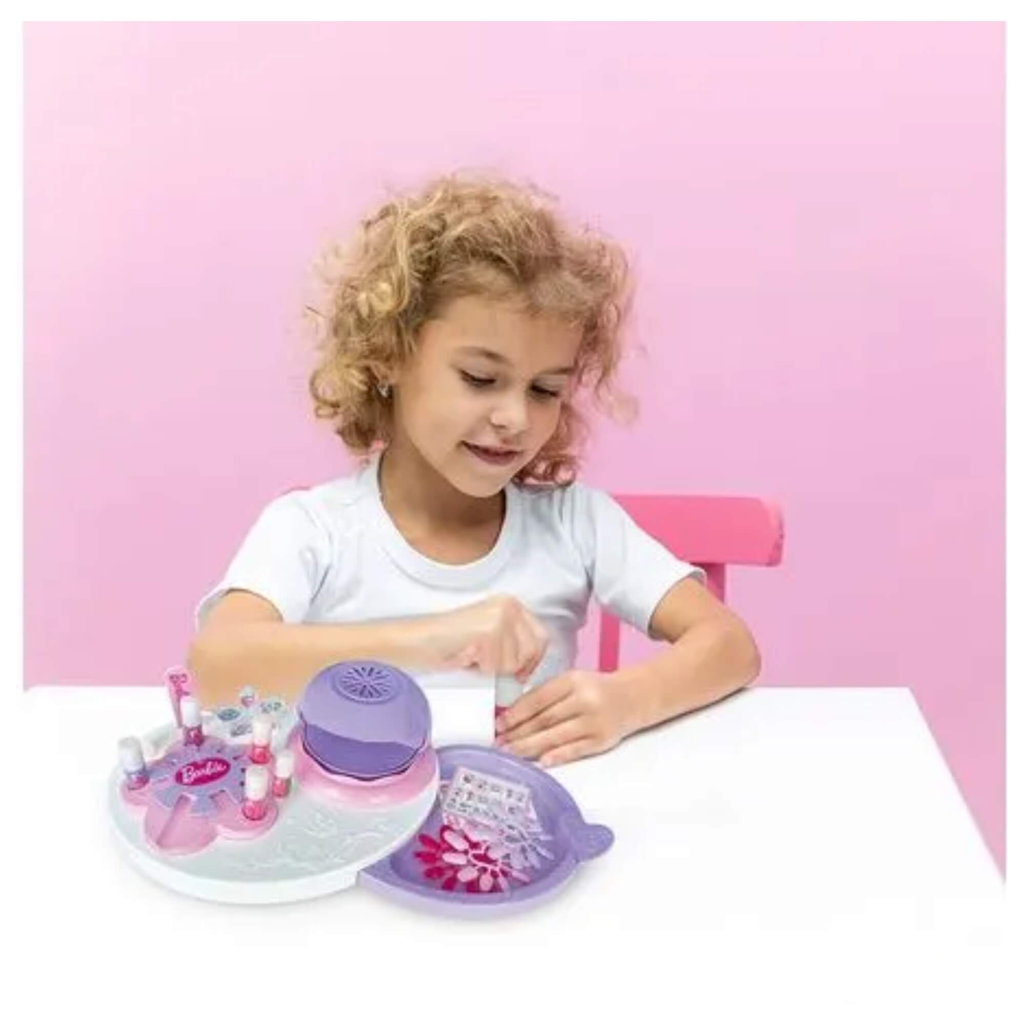 Brinquedo Infantil Esmalteria Glam Barbie c/ Secador de Unha Multikids - BR2423