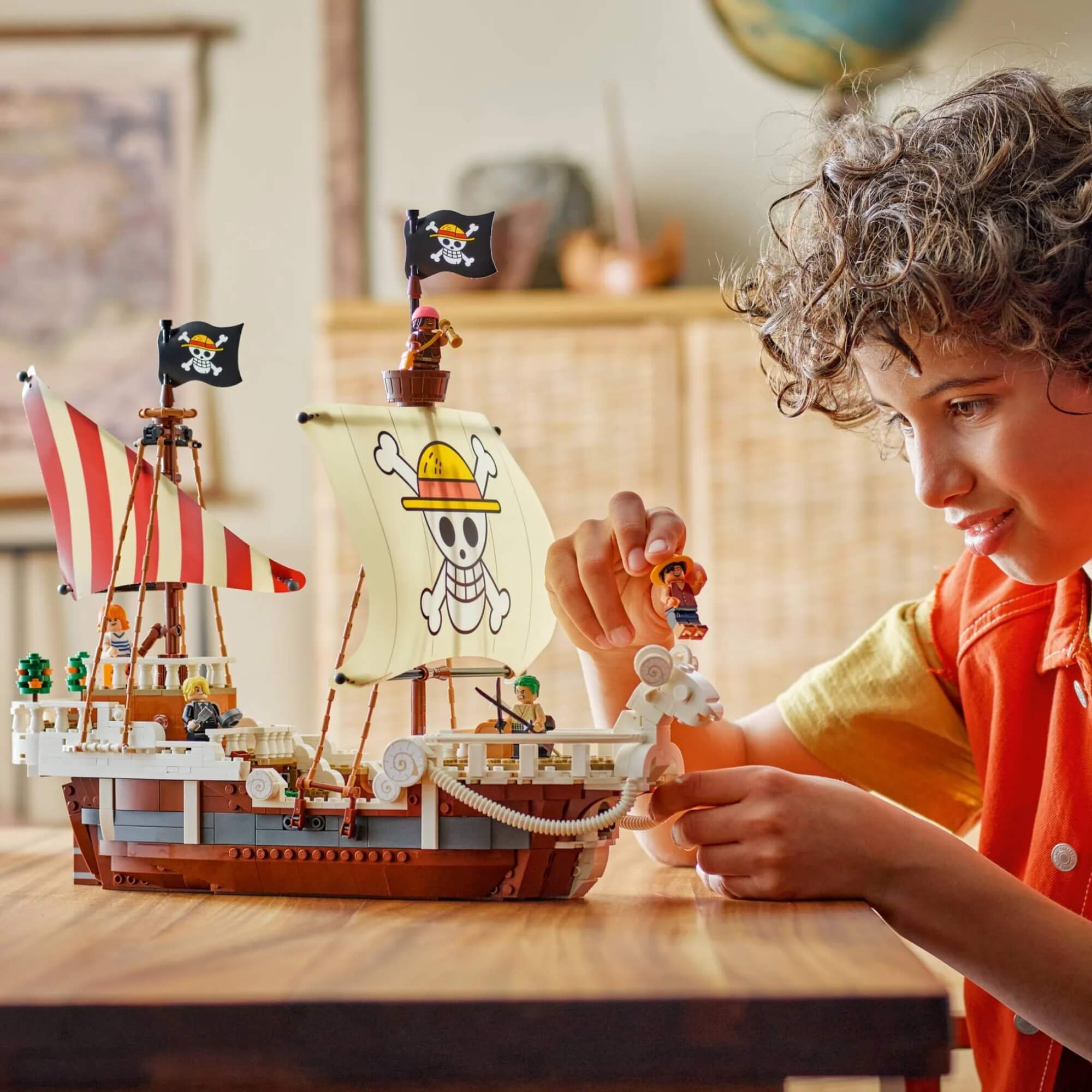 LEGO One Piece - O Navio Pirata Going Merry c/ 1376 peças - 4111175639