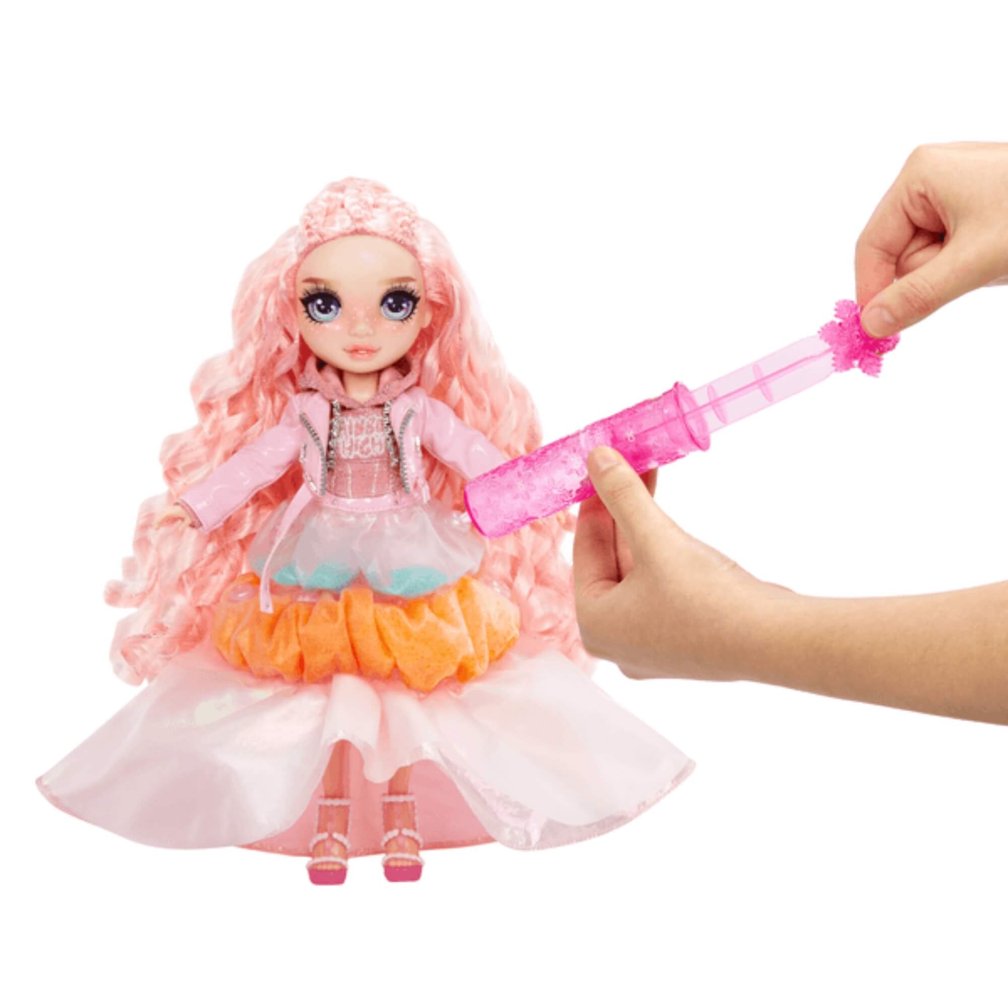 Boneca Rainbow High Winter Wonderland Bella 28cm (Rosa) MGA - 4222120827