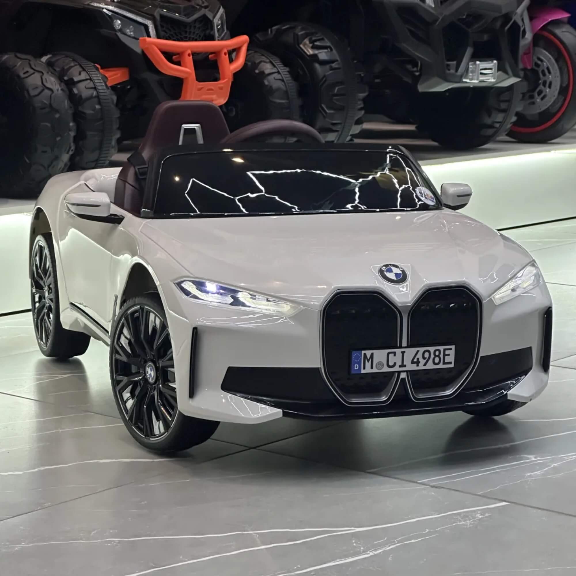 Carro Elétrico Infantil BMW I4 12V com Controle Remoto Branco Zippy Toys - 9980