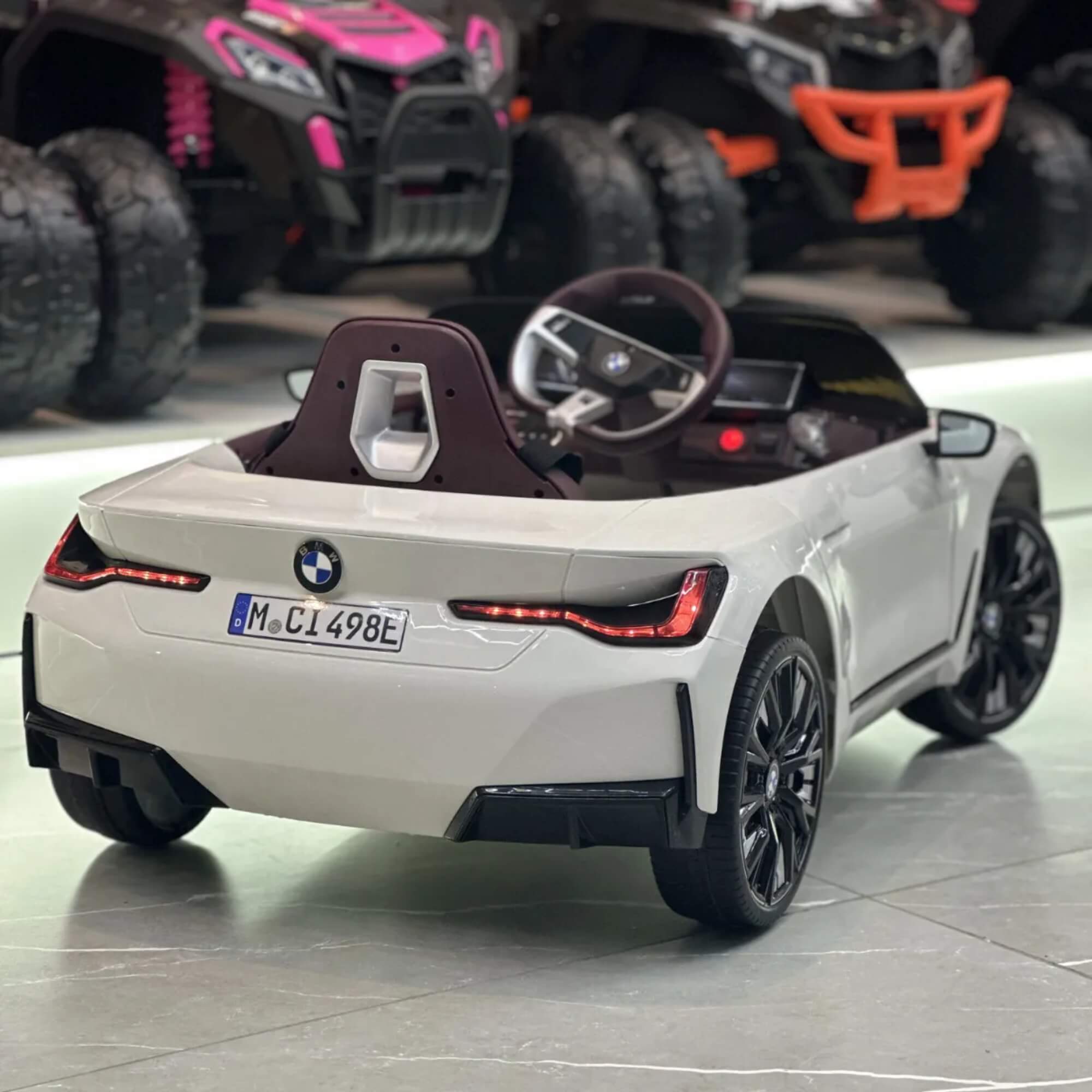 Carro Elétrico Infantil BMW I4 12V com Controle Remoto Branco Zippy Toys - 9980