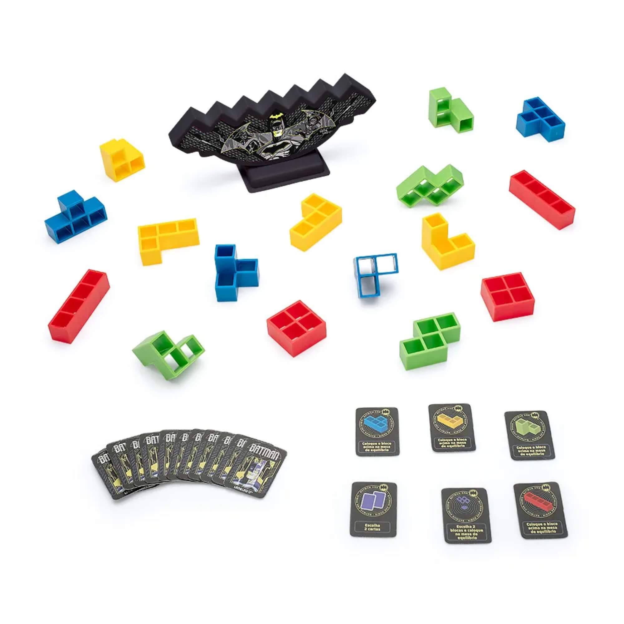 Mestre do Equilíbrio Jogo de Raciocínio Batman c/ Blocos, Adesivo, Base e Cartas Leonora - 10460