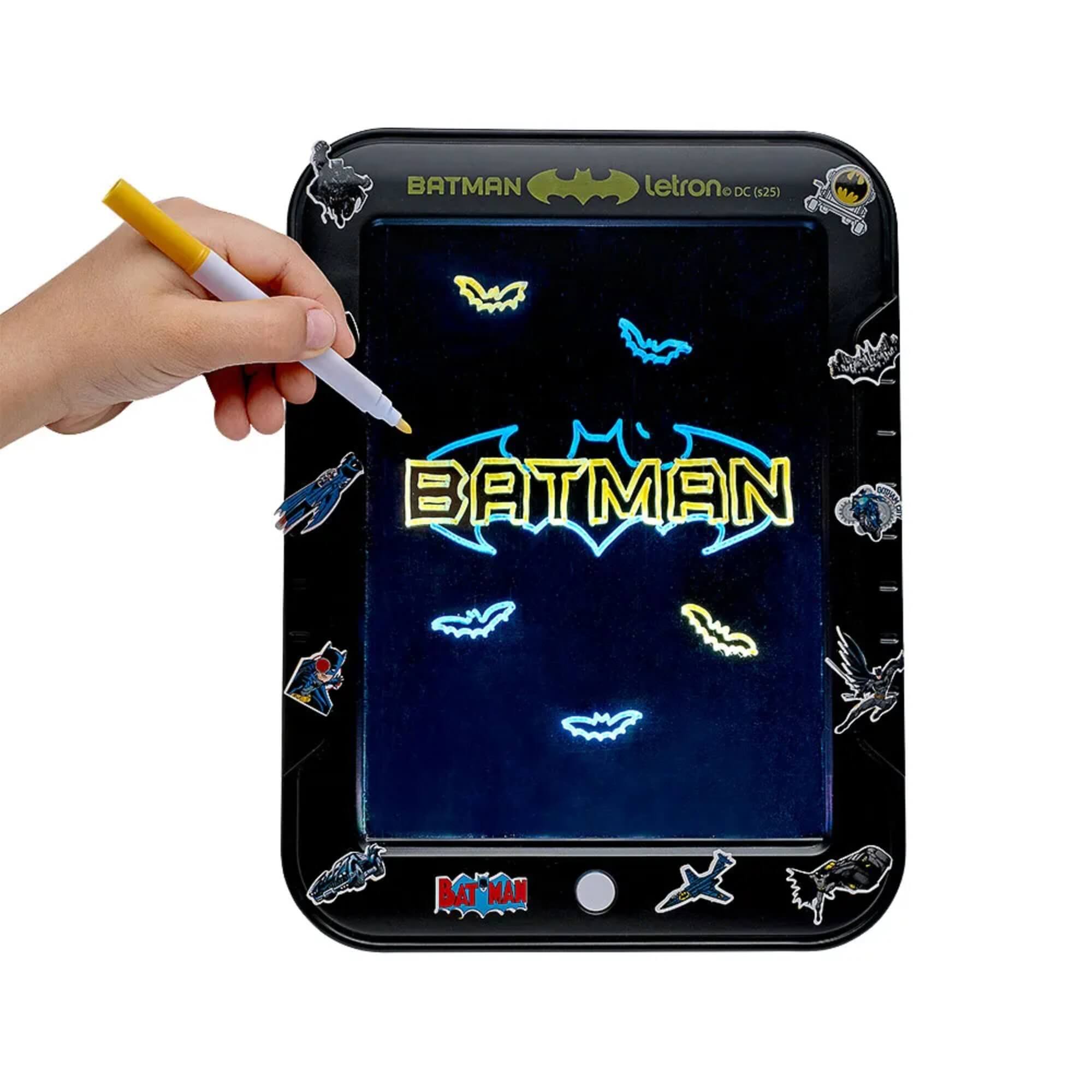 Lousa de Desenho Glow Pad Batman Letron Leo&Leo Leonora - 10501